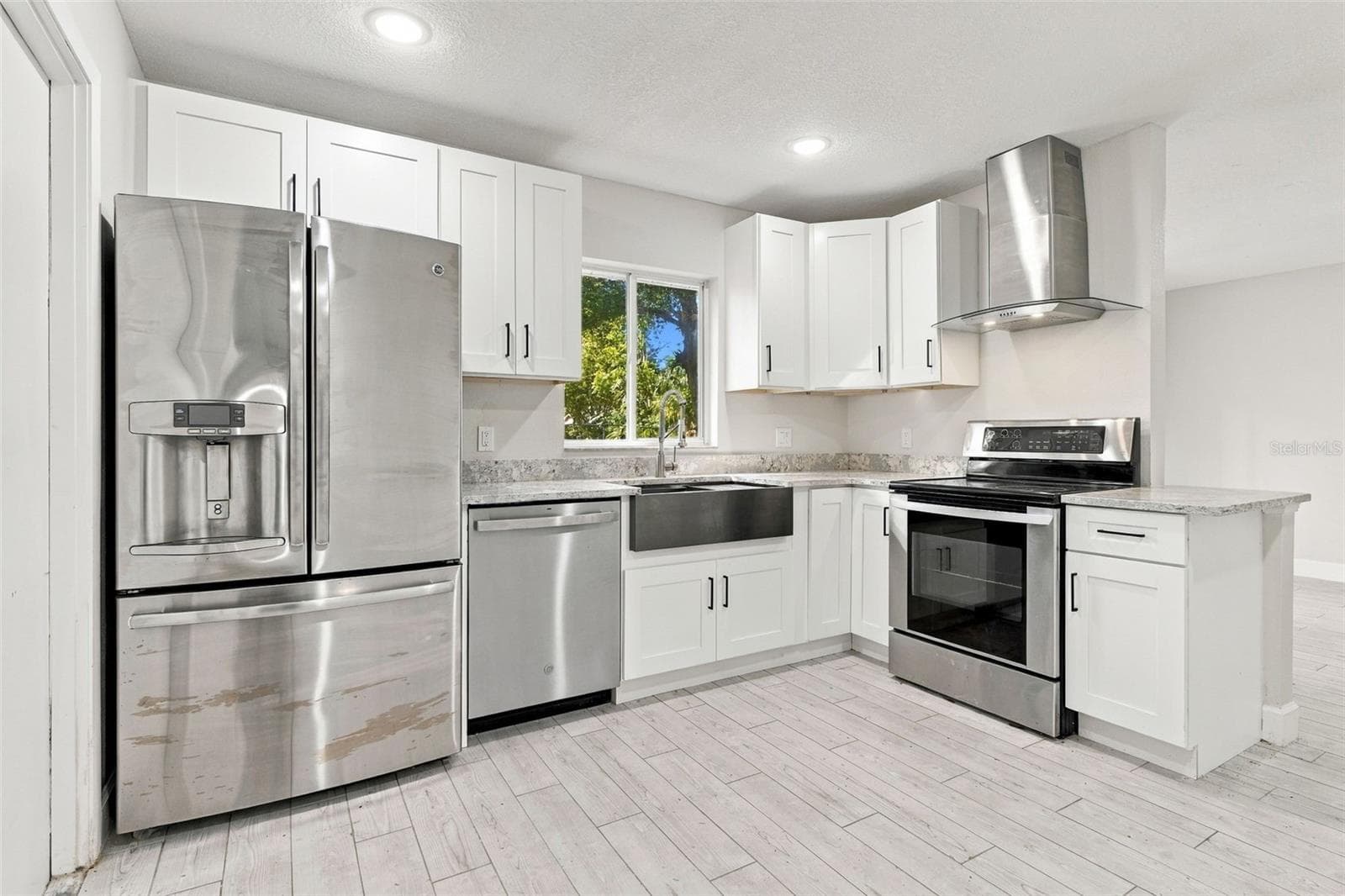 Single Family Residence at 645 VENEER DR, ALTAMONTE SPRINGS, photo 5 of 29