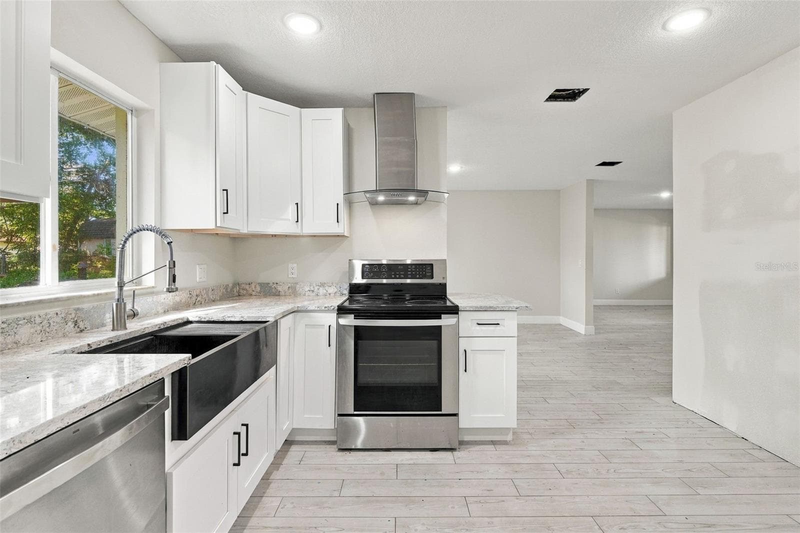 Single Family Residence at 645 VENEER DR, ALTAMONTE SPRINGS, photo 6 of 29