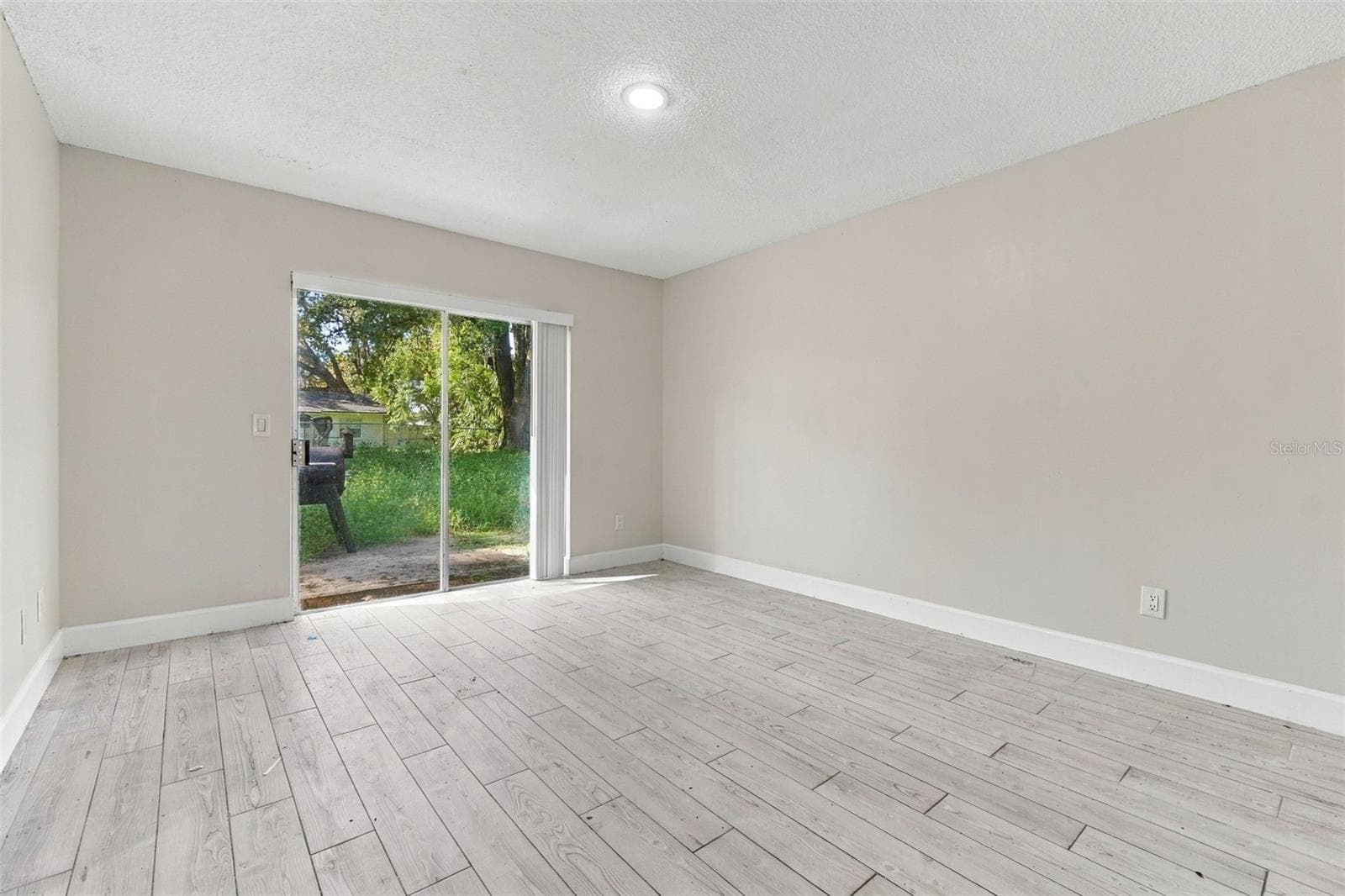 Single Family Residence at 645 VENEER DR, ALTAMONTE SPRINGS, photo 12 of 29
