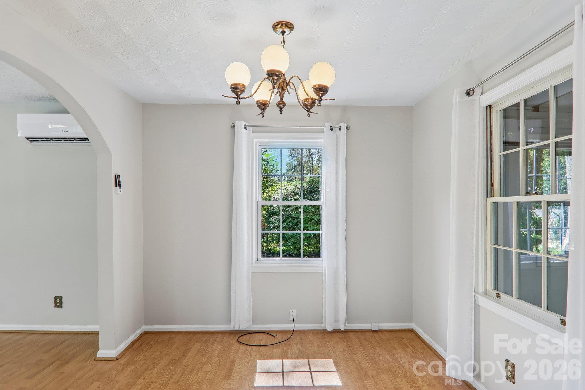 Single Family Residence at 122 W Laurel Lane, Etowah, photo 17 of 48