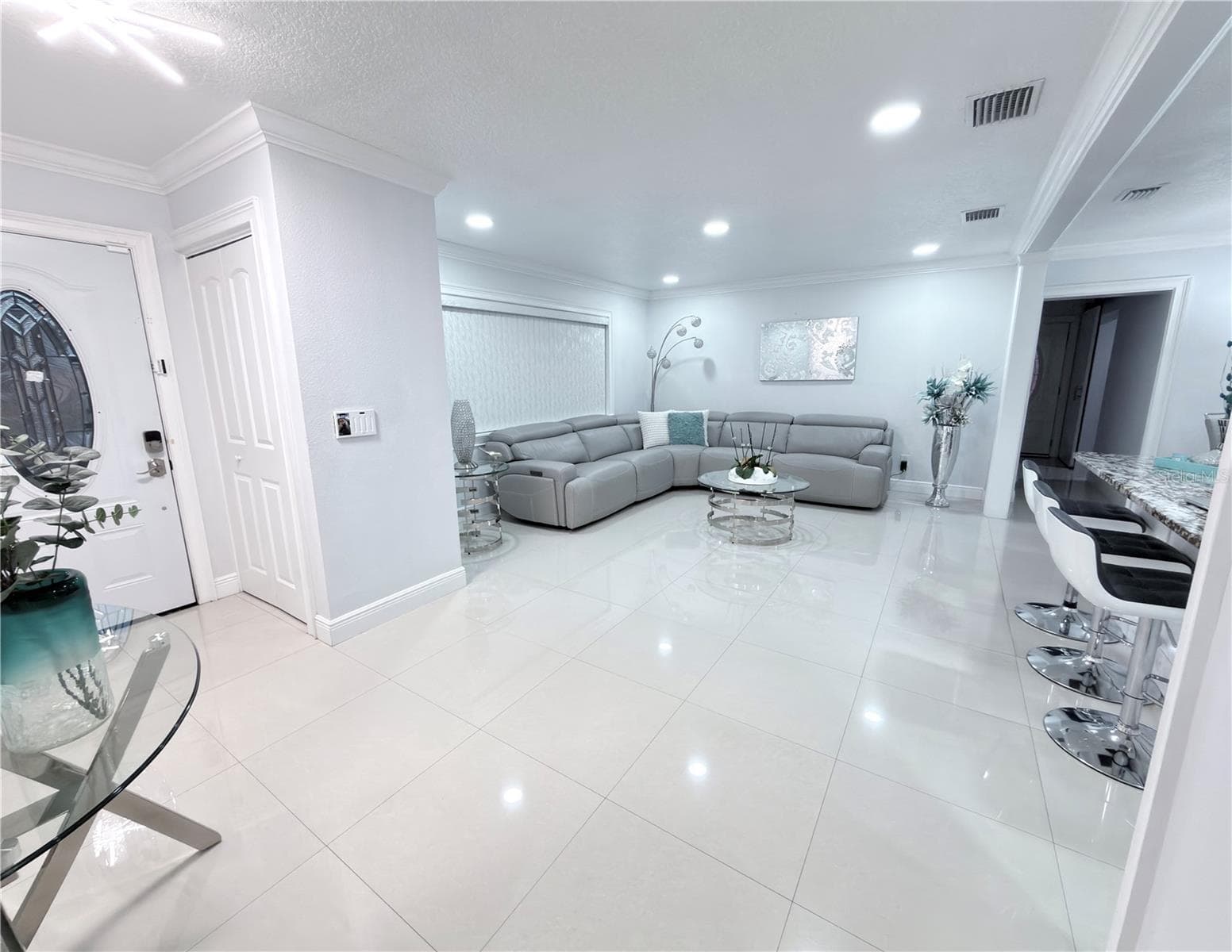 Single Family Residence at 7518 BLOSSOM AVE, TAMPA, photo 15 of 88