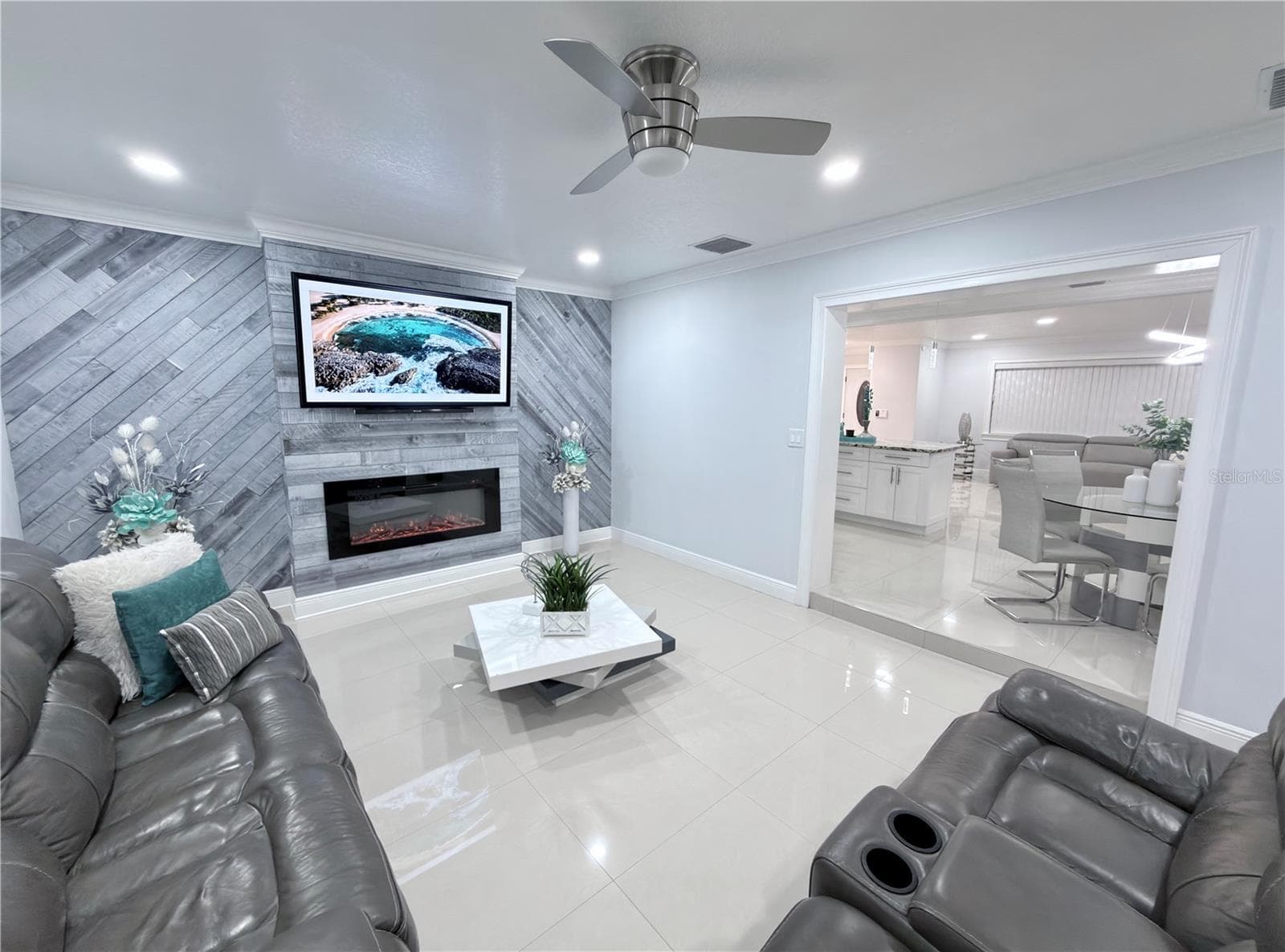 Single Family Residence at 7518 BLOSSOM AVE, TAMPA, photo 36 of 88