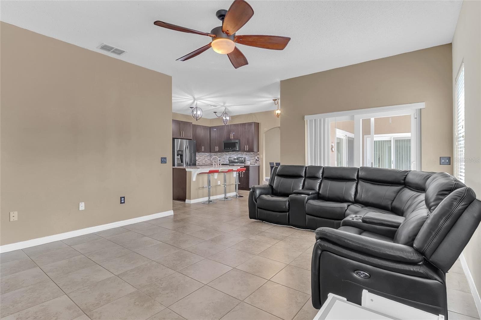 Single Family Residence at 428 ACACIA TREE WAY, KISSIMMEE, photo 14 of 36