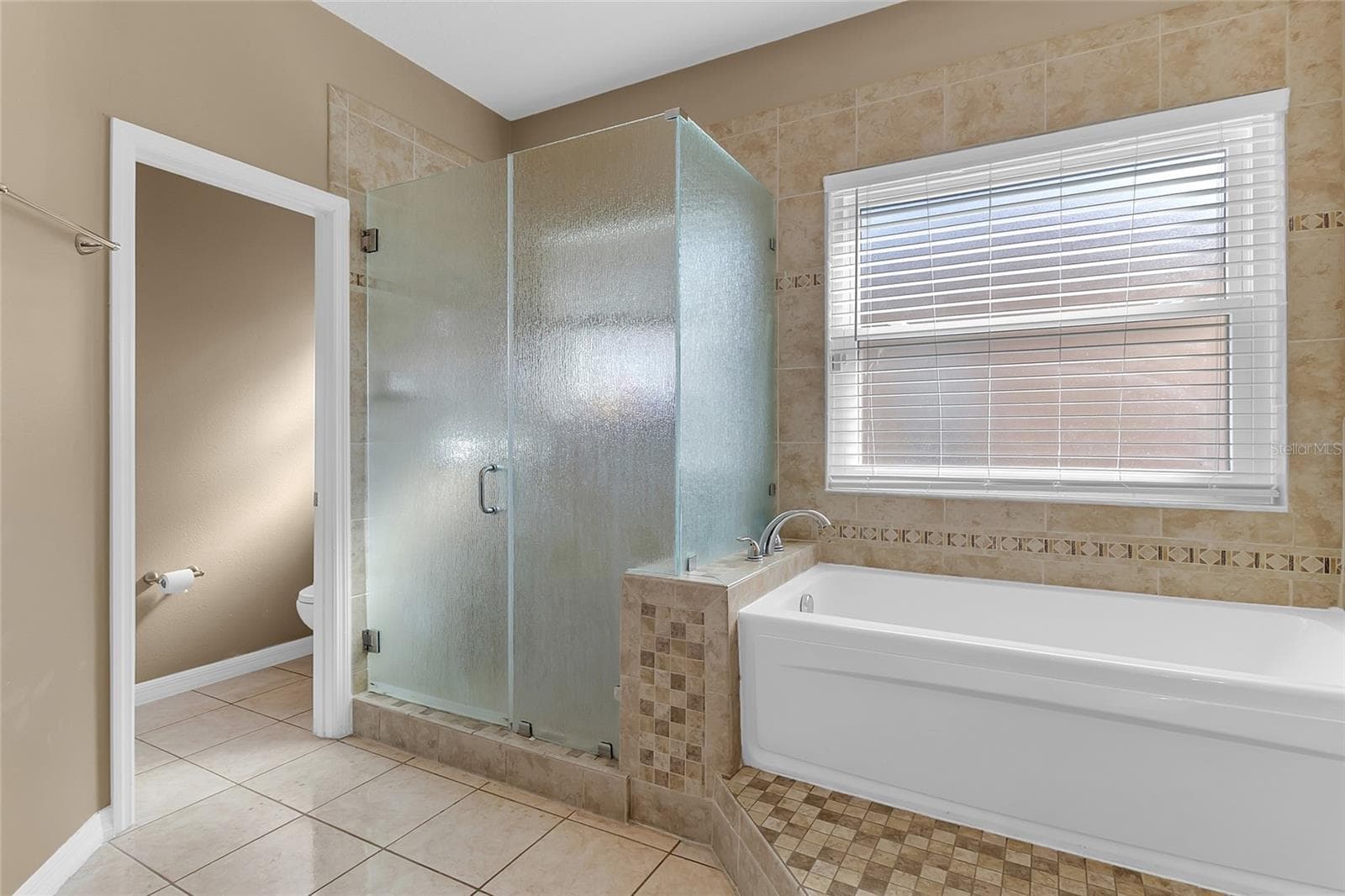 Single Family Residence at 428 ACACIA TREE WAY, KISSIMMEE, photo 19 of 36