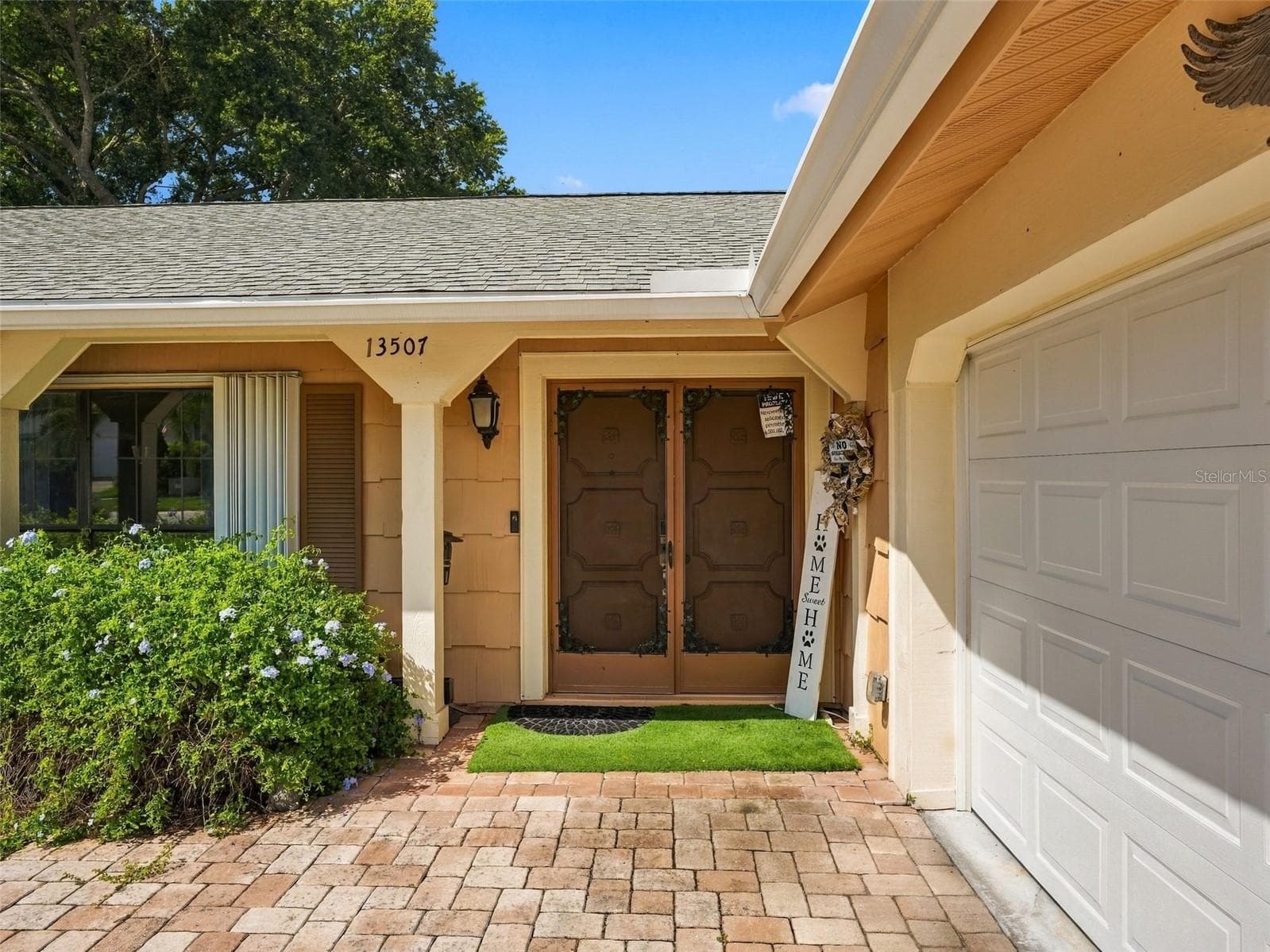 Front entry - 13507 SHADBERRY LN, HUDSON