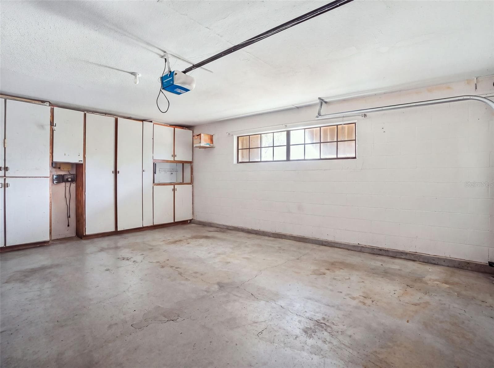 Garage inside - 13507 SHADBERRY LN, HUDSON