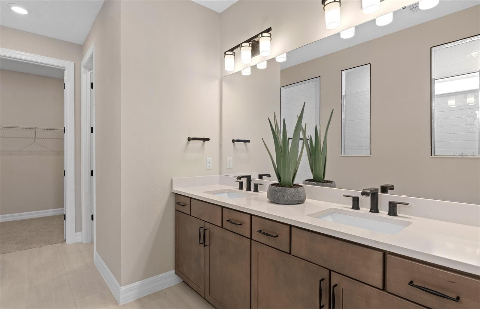 Model Home Design Only. Pictures and furnishings are for illustrative purposes only. Elevations, colors and options may vary. Furniture is for model home staging only.? - 16700 MINT MEADOW ROAD, ORLANDO