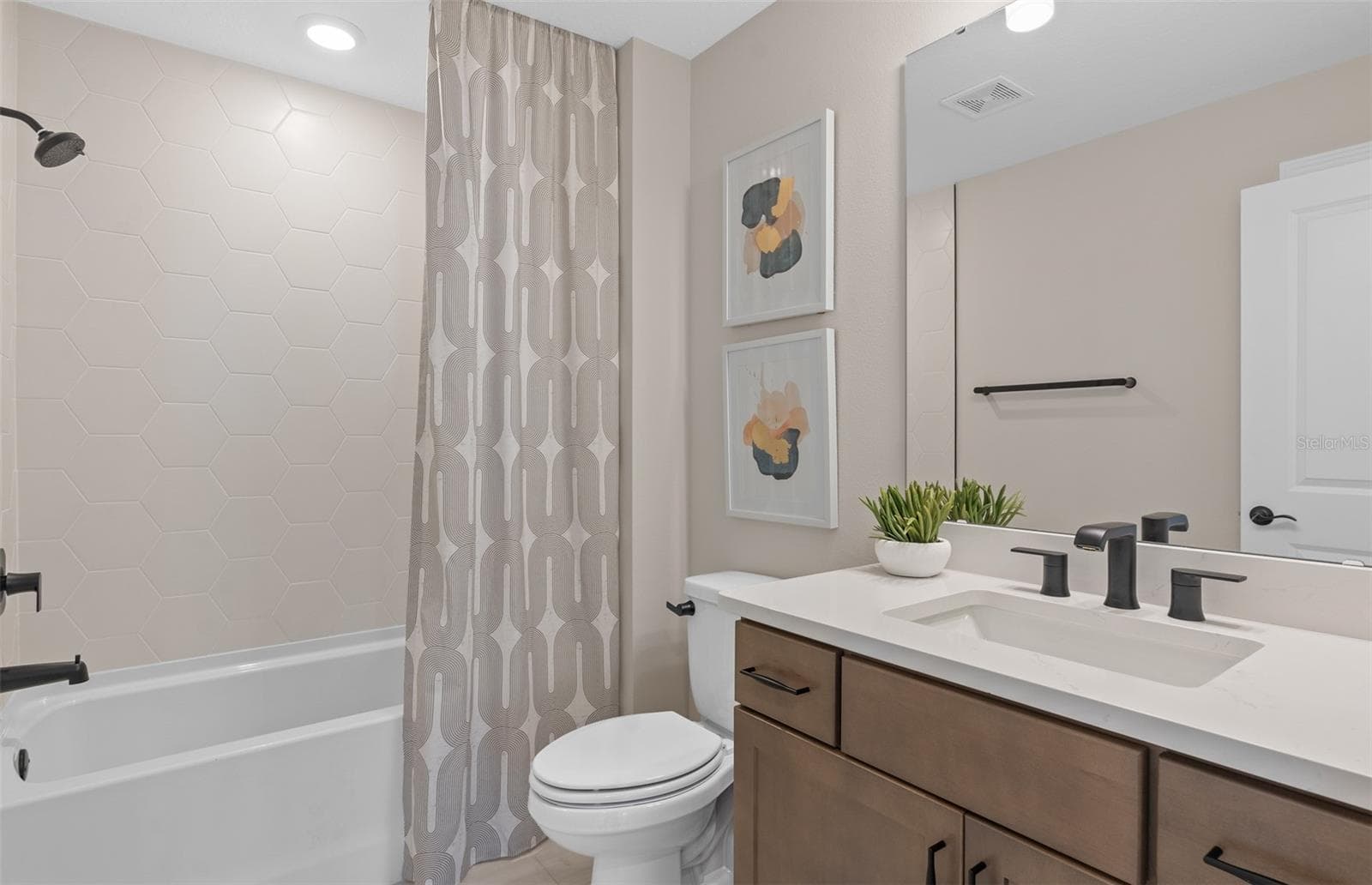 Model Home Design Only. Pictures and furnishings are for illustrative purposes only. Elevations, colors and options may vary. Furniture is for model home staging only.? - 16700 MINT MEADOW ROAD, ORLANDO