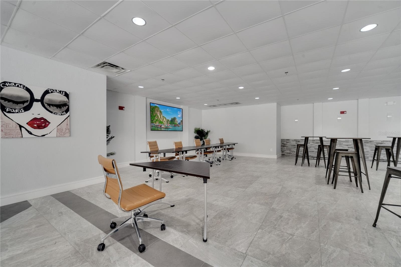 Condominium at 151 E WASHINGTON ST #5A, ORLANDO, photo 40 of 48