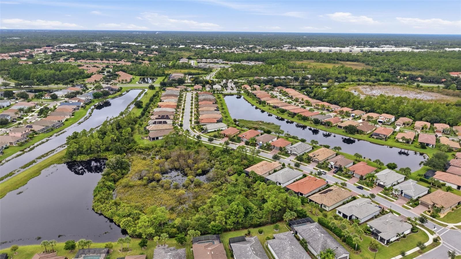 Single Family Residence at 1512 HYSSOP LOOP, NORTH PORT, photo 10 of 84