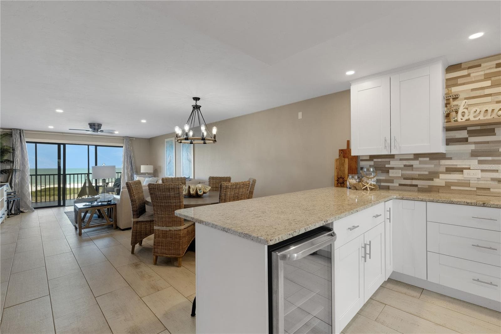 Kitchen - 420 BEACH RD #507, SARASOTA