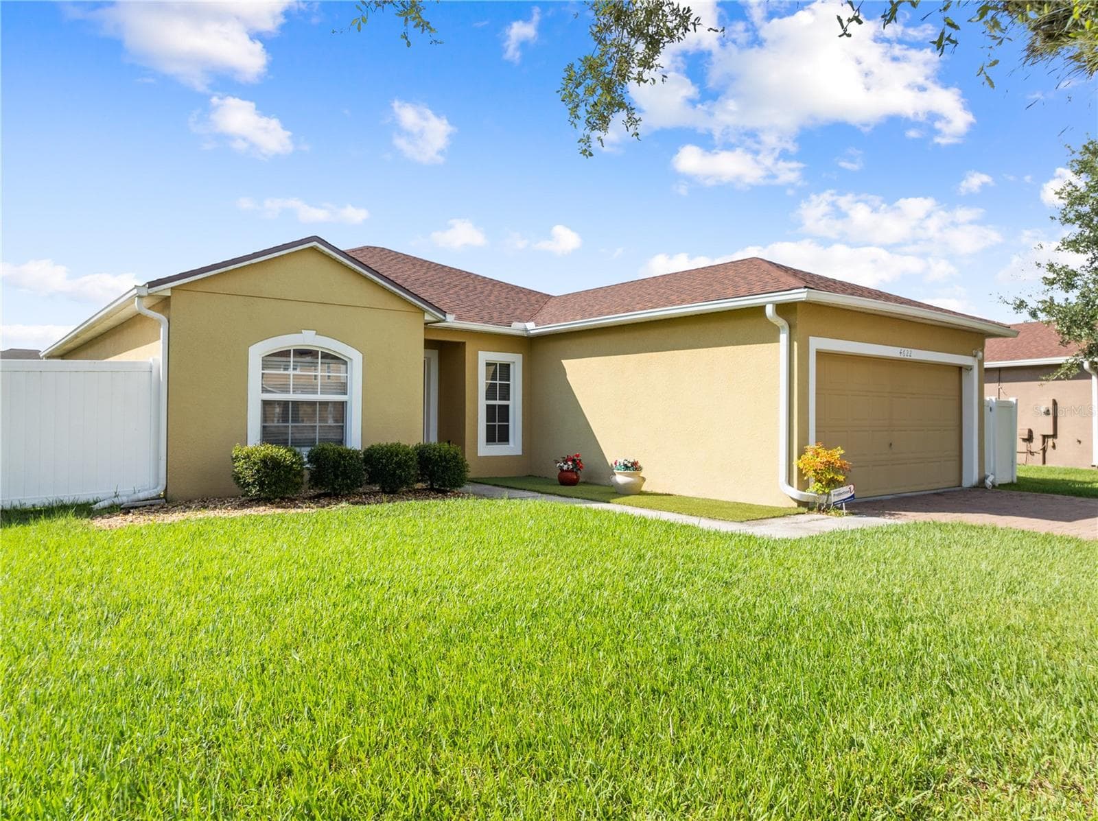Single Family Residence at 4622 CABALERRO TRL, KISSIMMEE, photo 2 of 37
