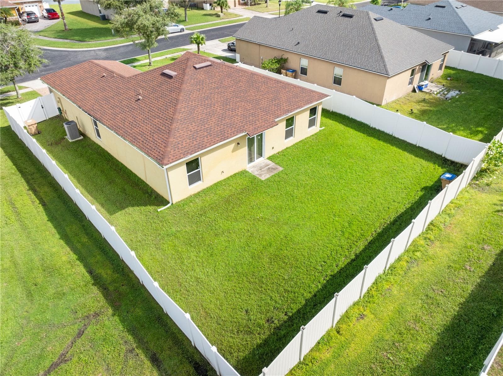 Single Family Residence at 4622 CABALERRO TRL, KISSIMMEE, photo 3 of 37
