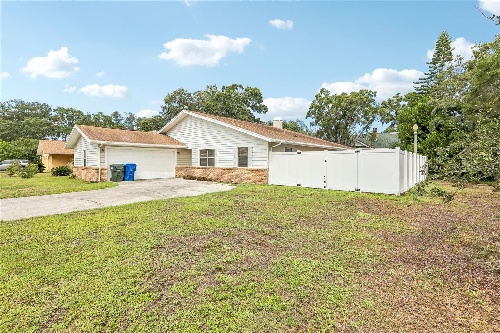 Single Family Residence at 700 13TH CT SW, LARGO, photo 3 of 35