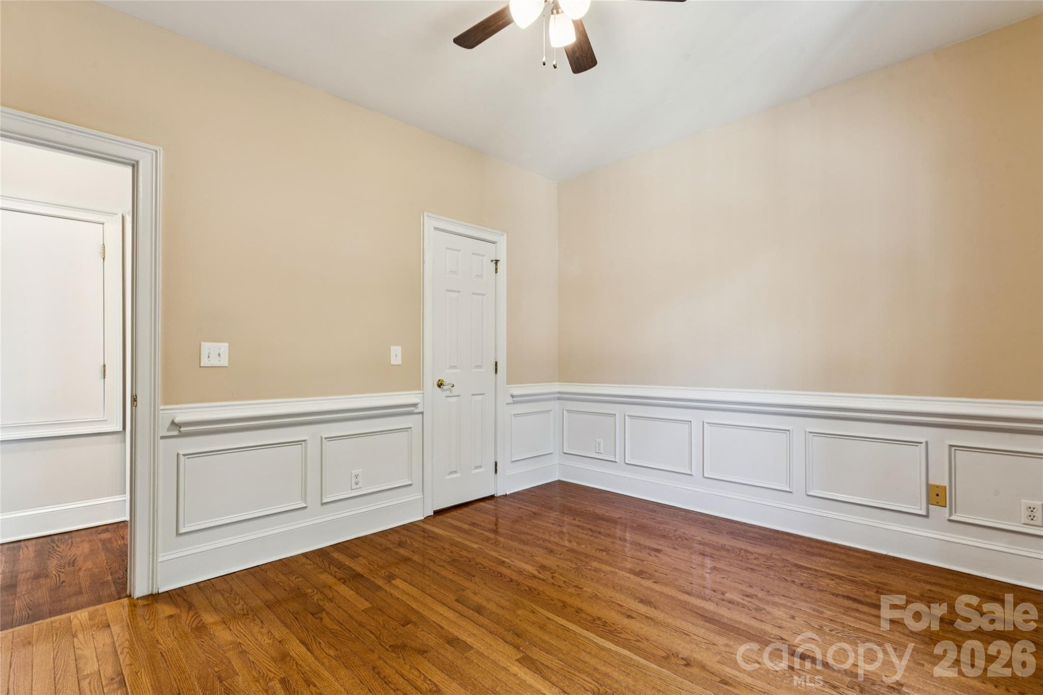Single Family Residence at 16516 Riverpointe Drive, Charlotte, photo 28 of 42