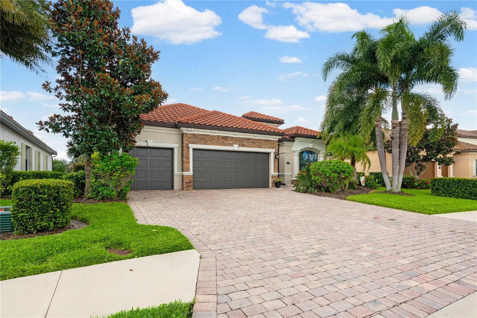 Single Family Residence at 13211 RAMBLEWOOD TRL, BRADENTON, photo 2 of 56