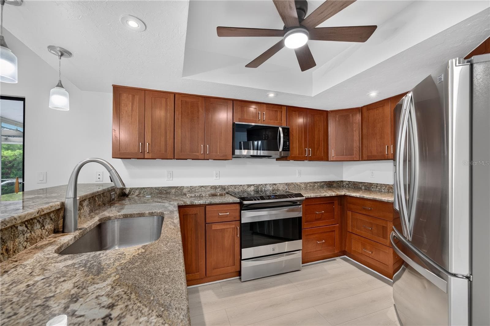 Single Family Residence at 2014 COUNTRY MEADOWS LN, SARASOTA, photo 14 of 53