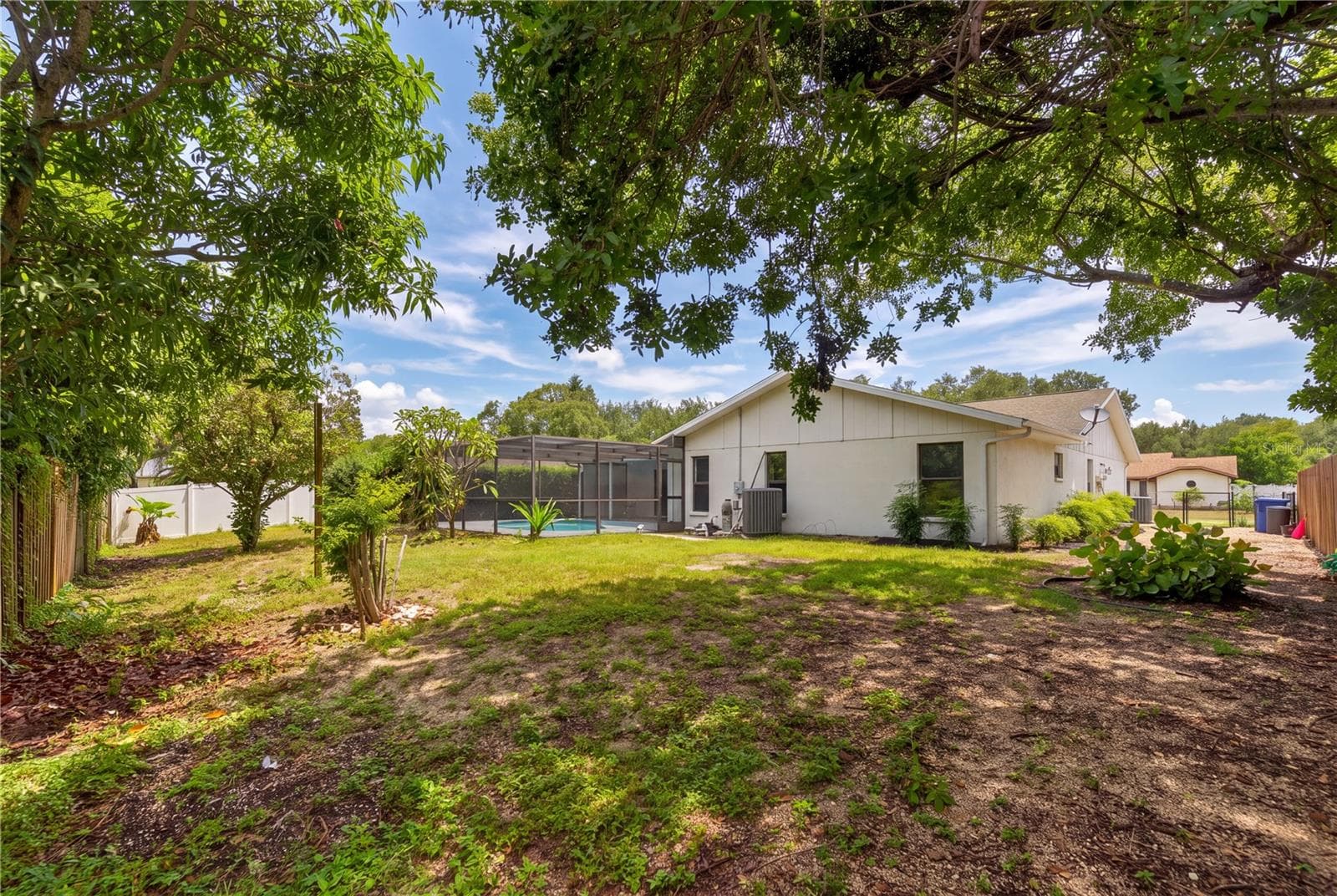 Single Family Residence at 2014 COUNTRY MEADOWS LN, SARASOTA, photo 23 of 53