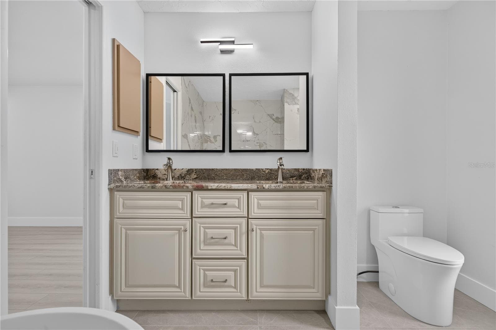 Single Family Residence at 2014 COUNTRY MEADOWS LN, SARASOTA, photo 34 of 53