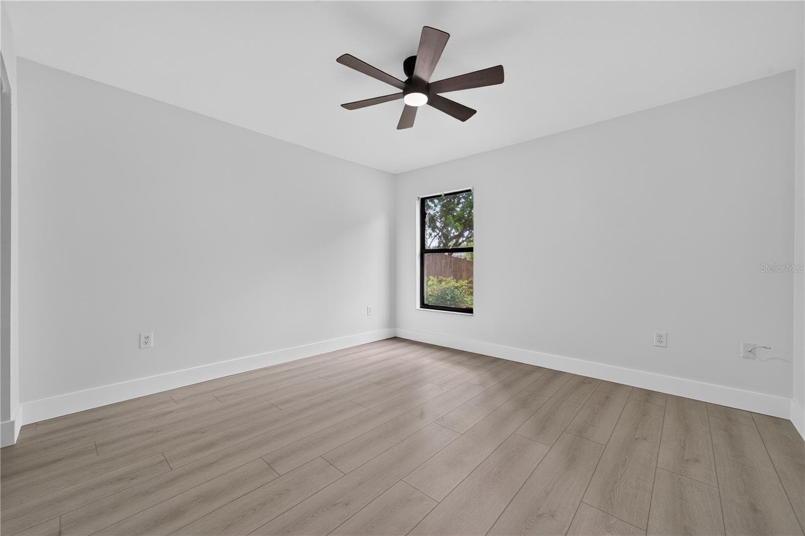 Single Family Residence at 2014 COUNTRY MEADOWS LN, SARASOTA, photo 36 of 53
