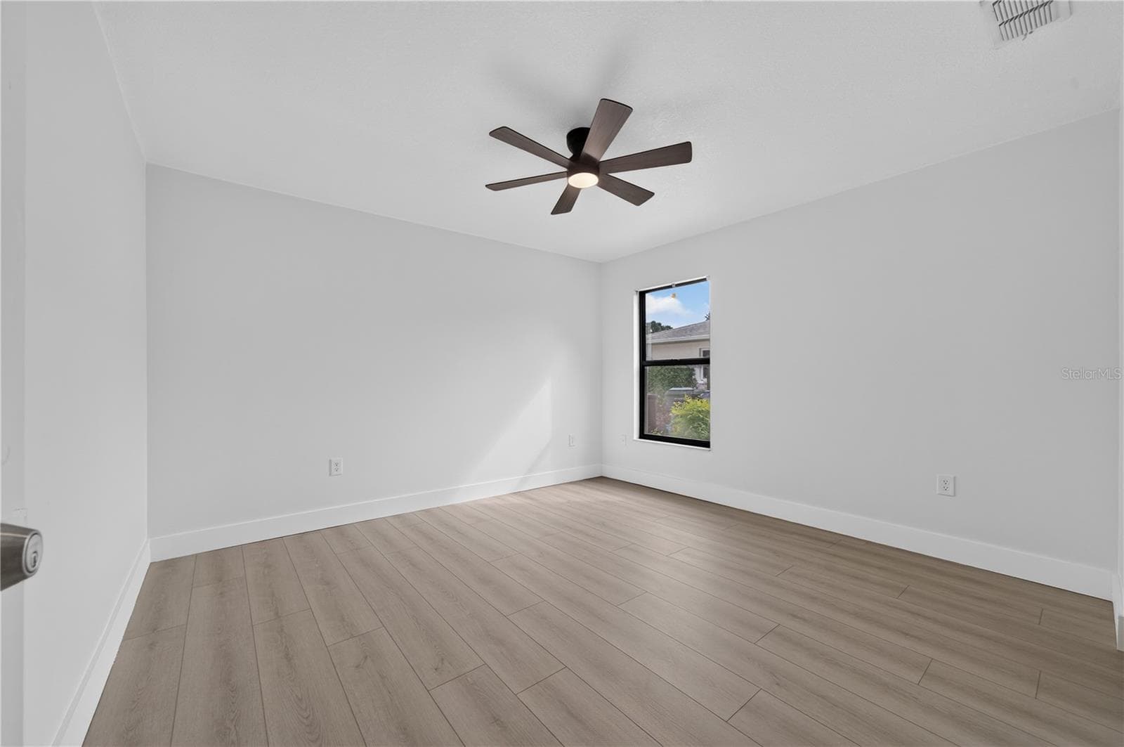 Single Family Residence at 2014 COUNTRY MEADOWS LN, SARASOTA, photo 39 of 53