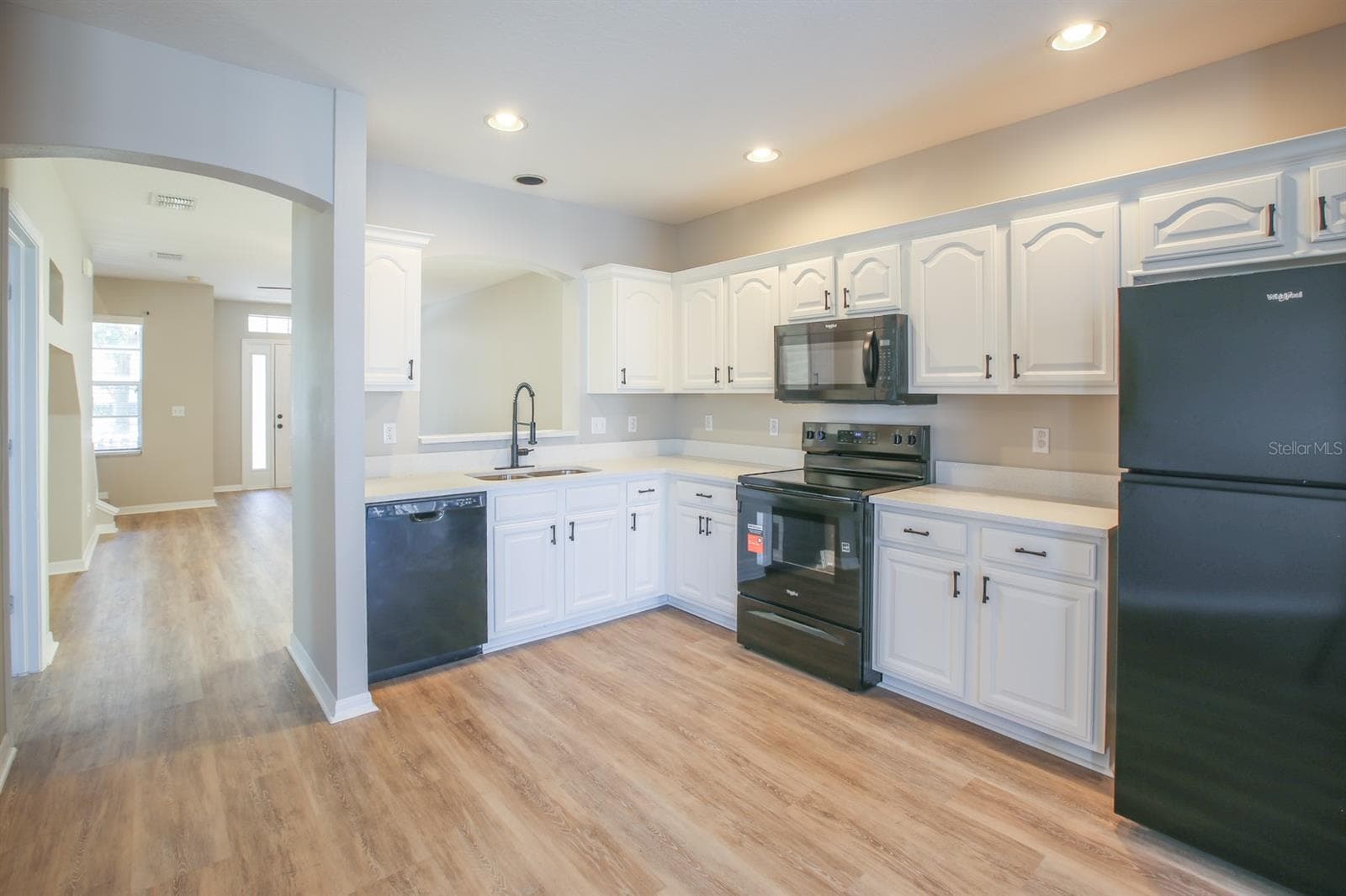 Single Family Residence at 16244 BRIDGEWALK DR, LITHIA, photo 9 of 35