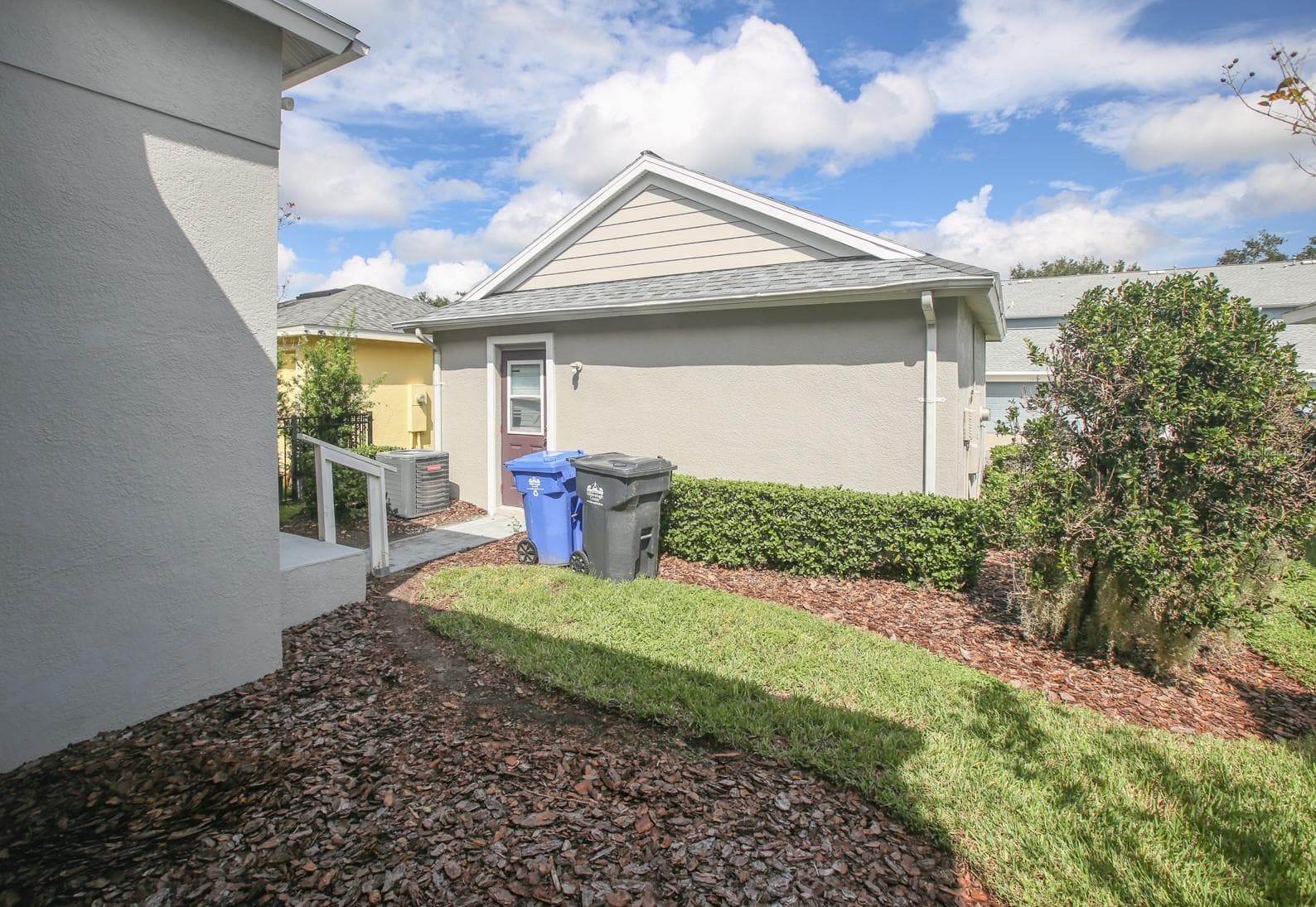Single Family Residence at 16244 BRIDGEWALK DR, LITHIA, photo 29 of 35