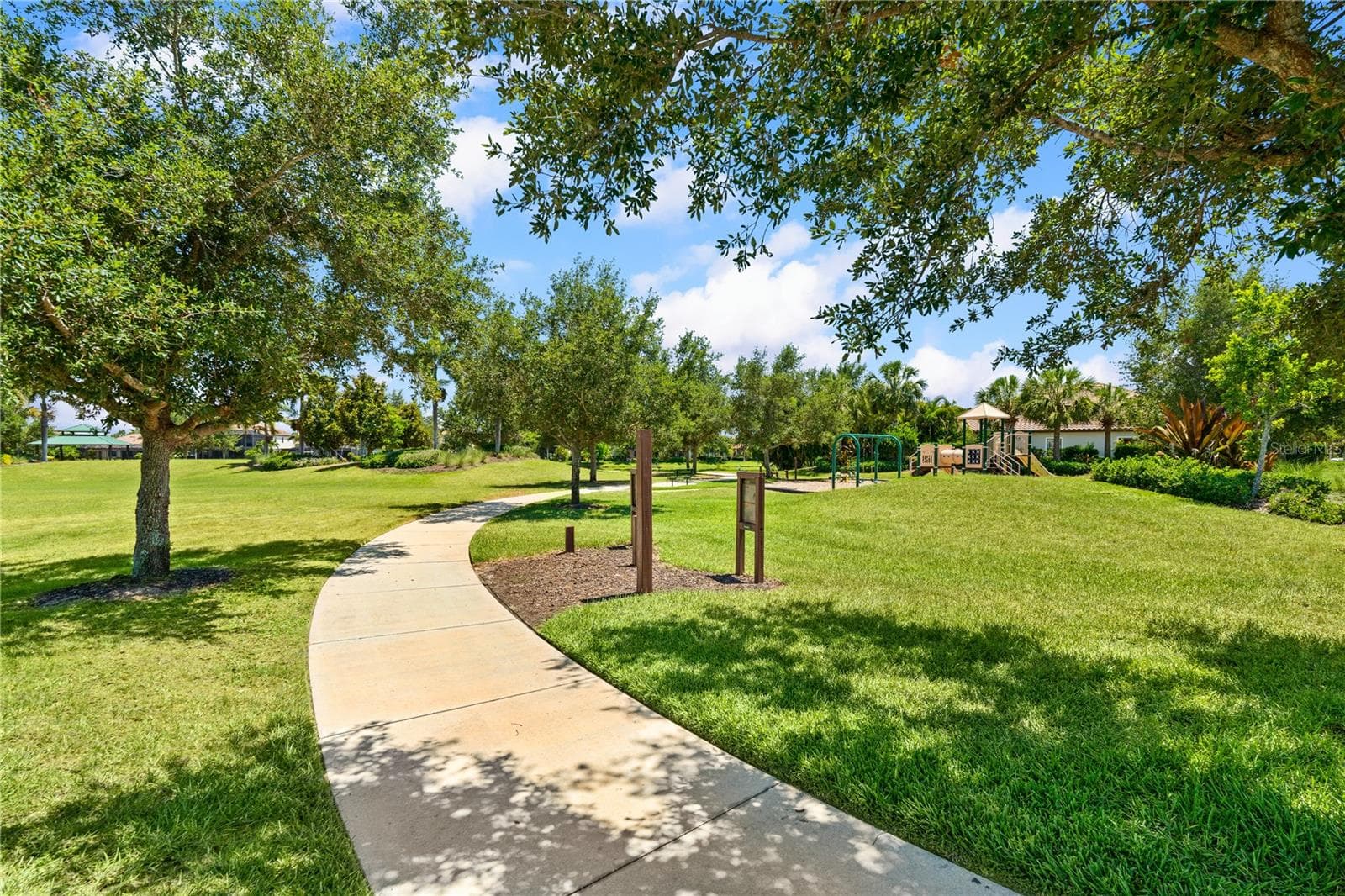 Single Family Residence at 13211 RAMBLEWOOD TRL, BRADENTON, photo 46 of 56