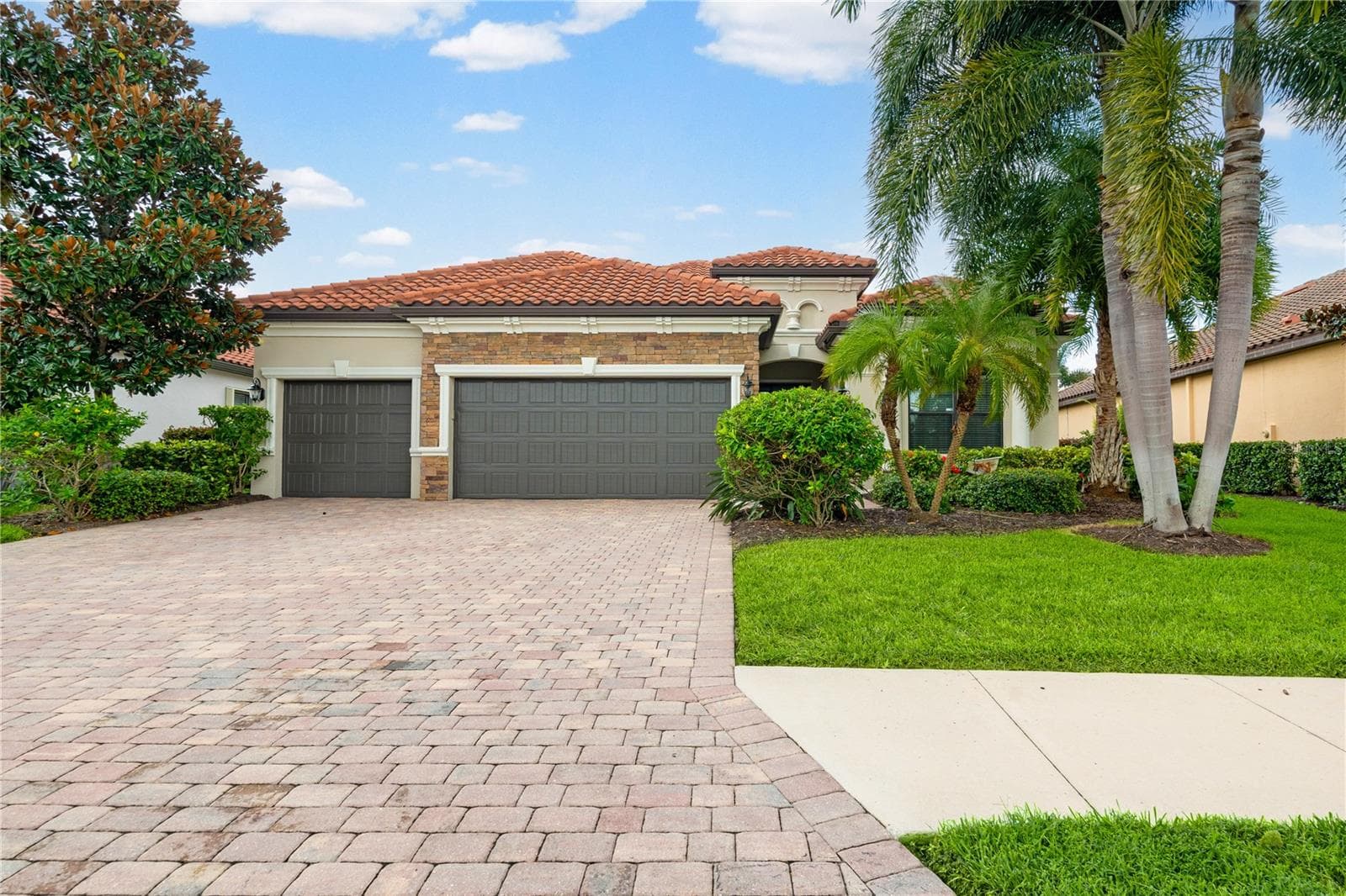 Single Family Residence at 13211 RAMBLEWOOD TRL, BRADENTON, photo 53 of 56