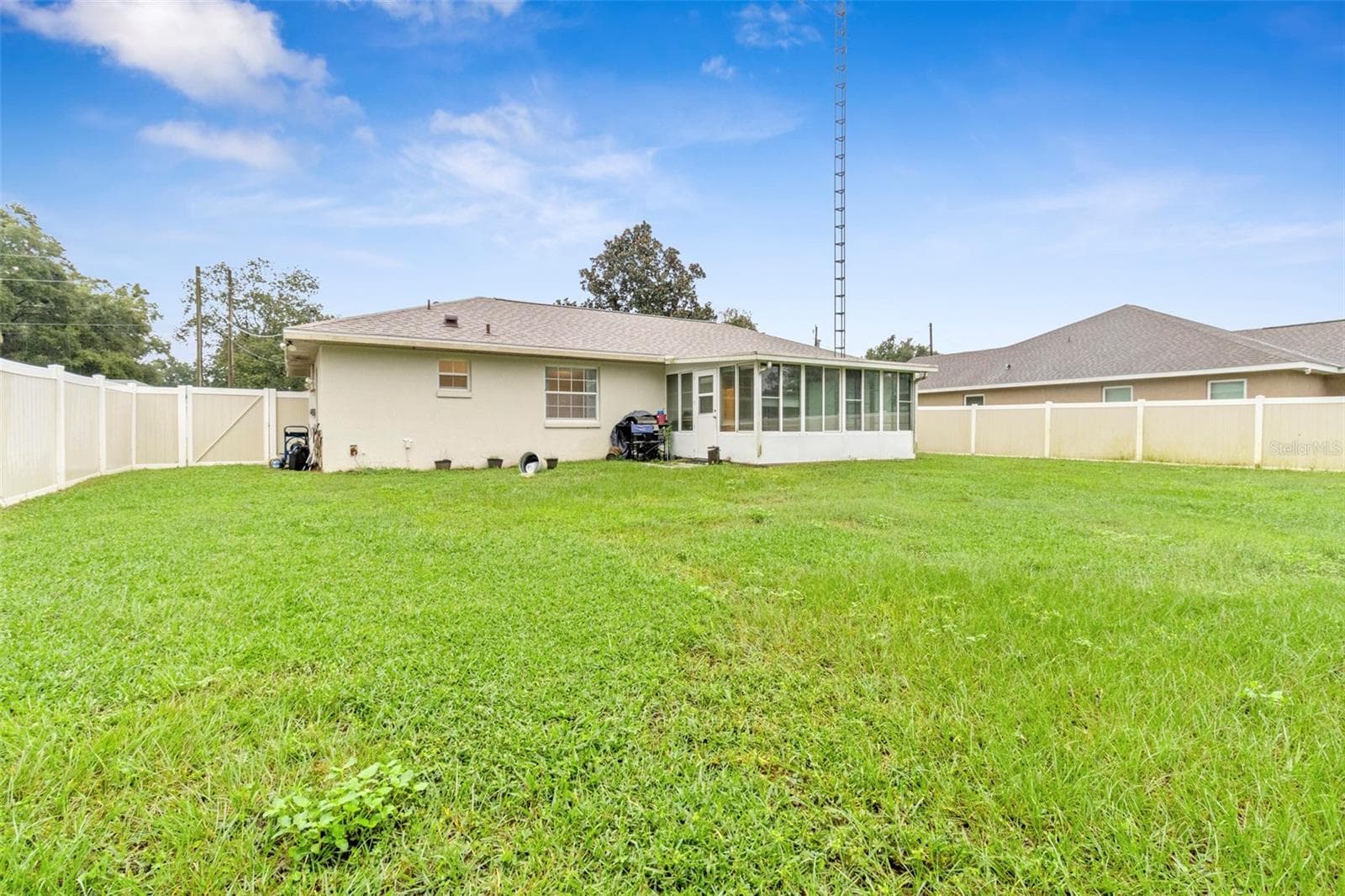 Single Family Residence at 13618 SE 51ST AVE, SUMMERFIELD, photo 18 of 22