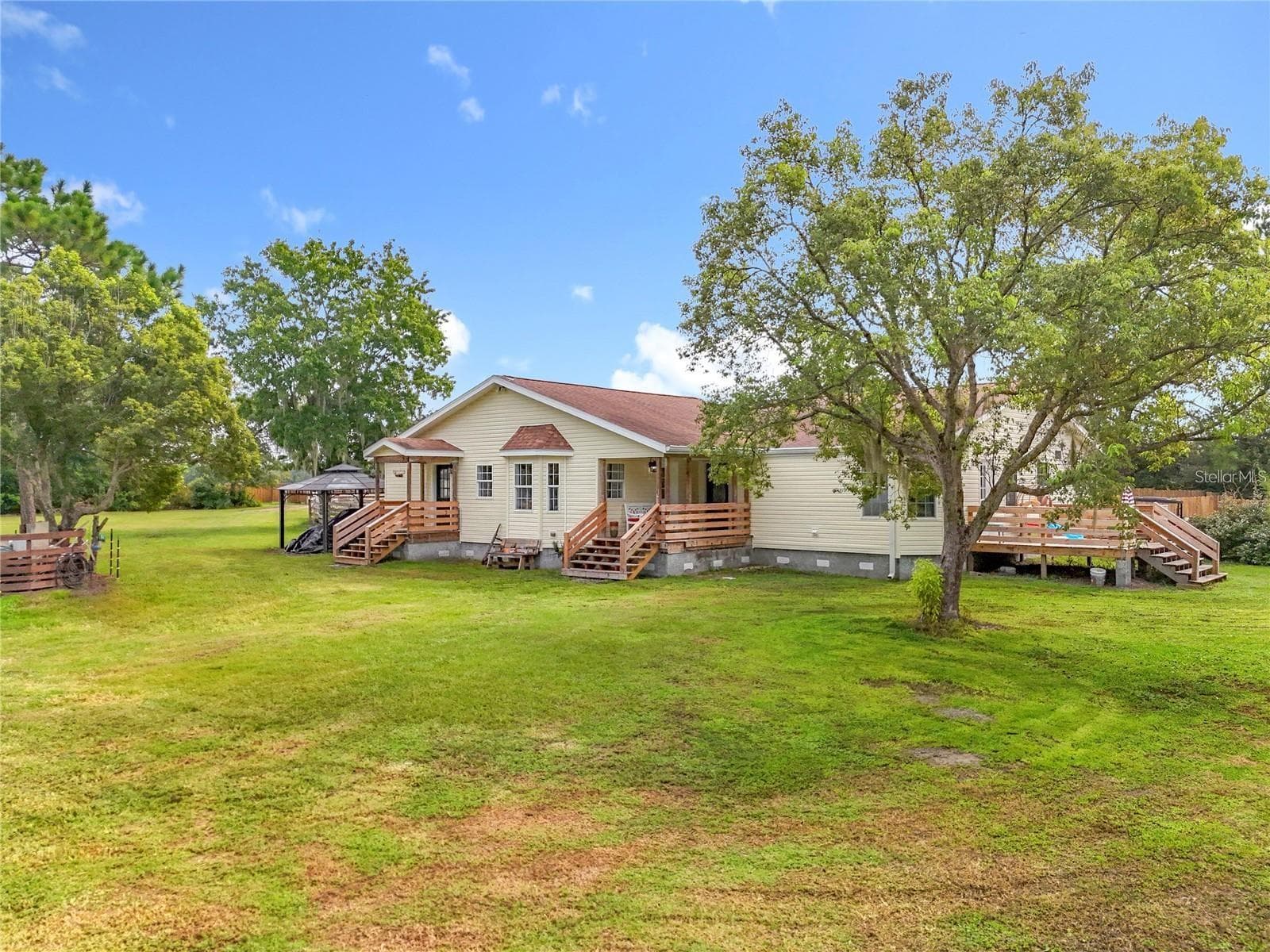 Single Family Residence at 21320 PARADISE WAY, EUSTIS, photo 2 of 96