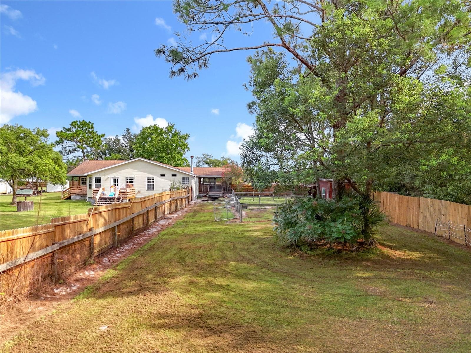 Single Family Residence at 21320 PARADISE WAY, EUSTIS, photo 82 of 96