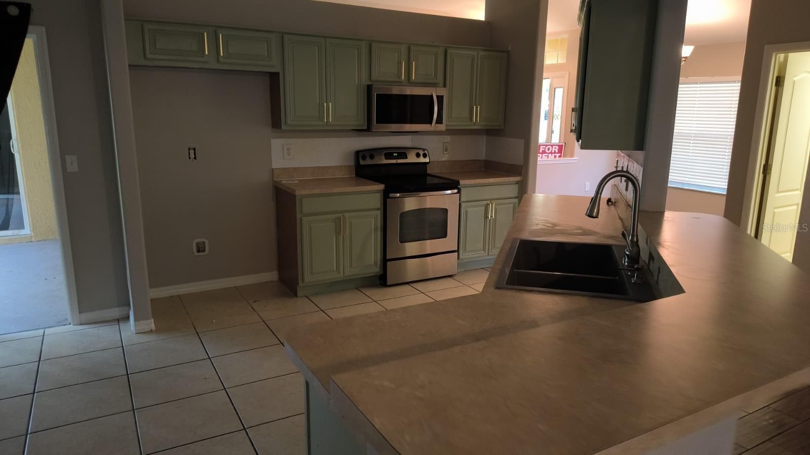 Single Family Residence at 129 COMPASS ROSE DR, GROVELAND, photo 34 of 34