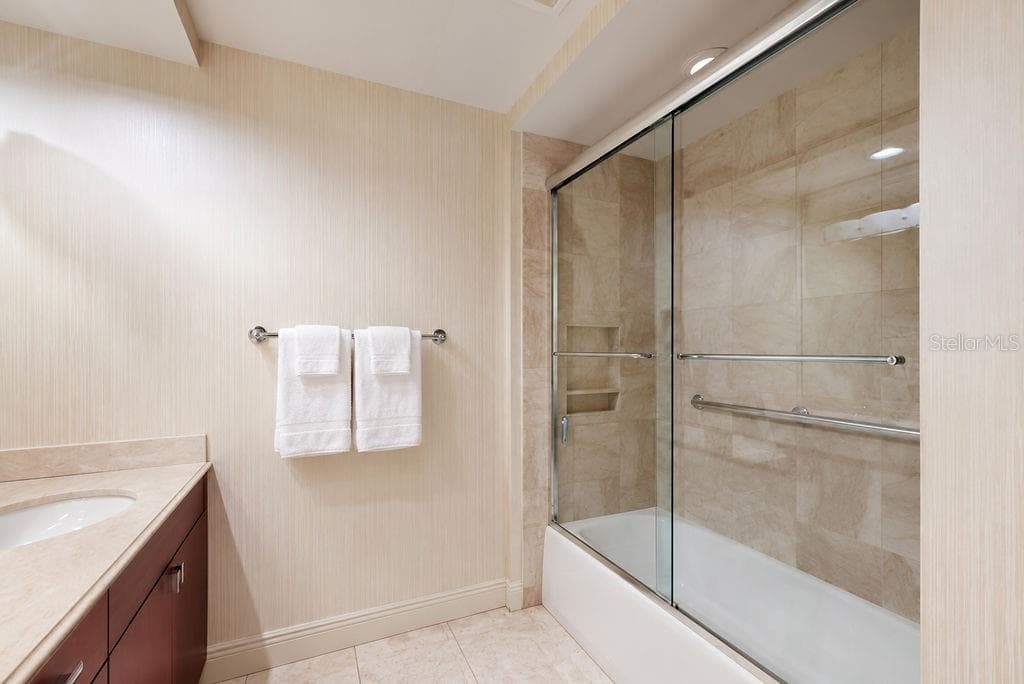 Condominium at 35 WATERGATE DR #804, SARASOTA, photo 14 of 42