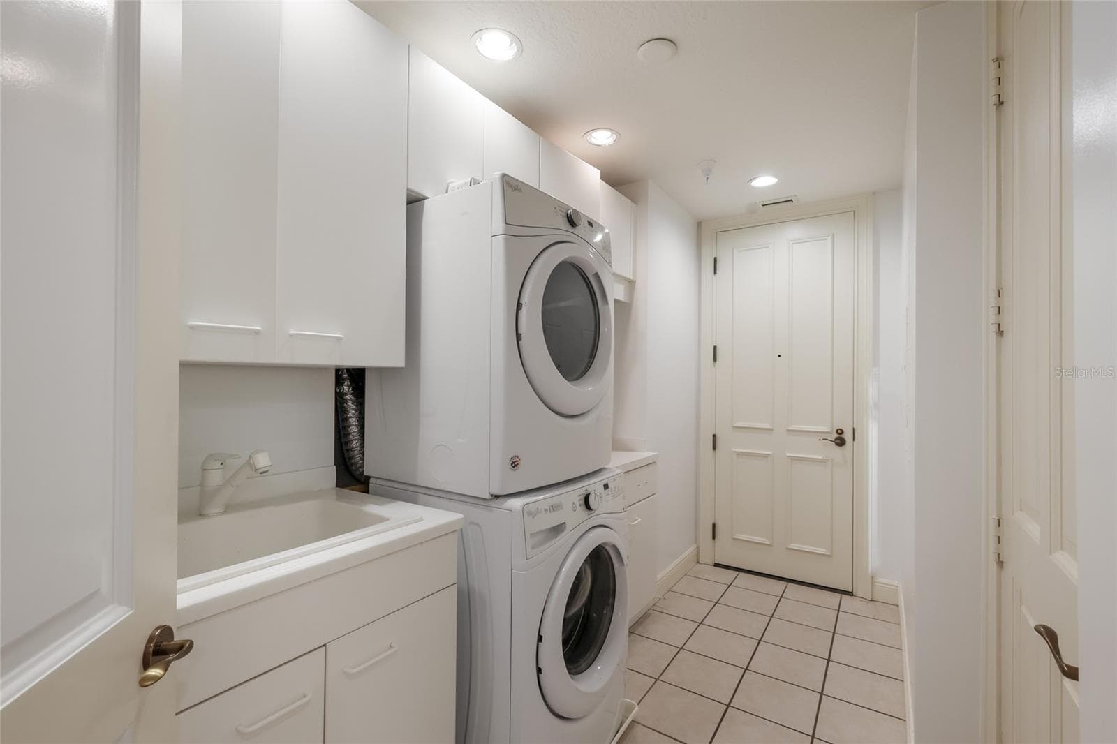 Condominium at 35 WATERGATE DR #804, SARASOTA, photo 29 of 42
