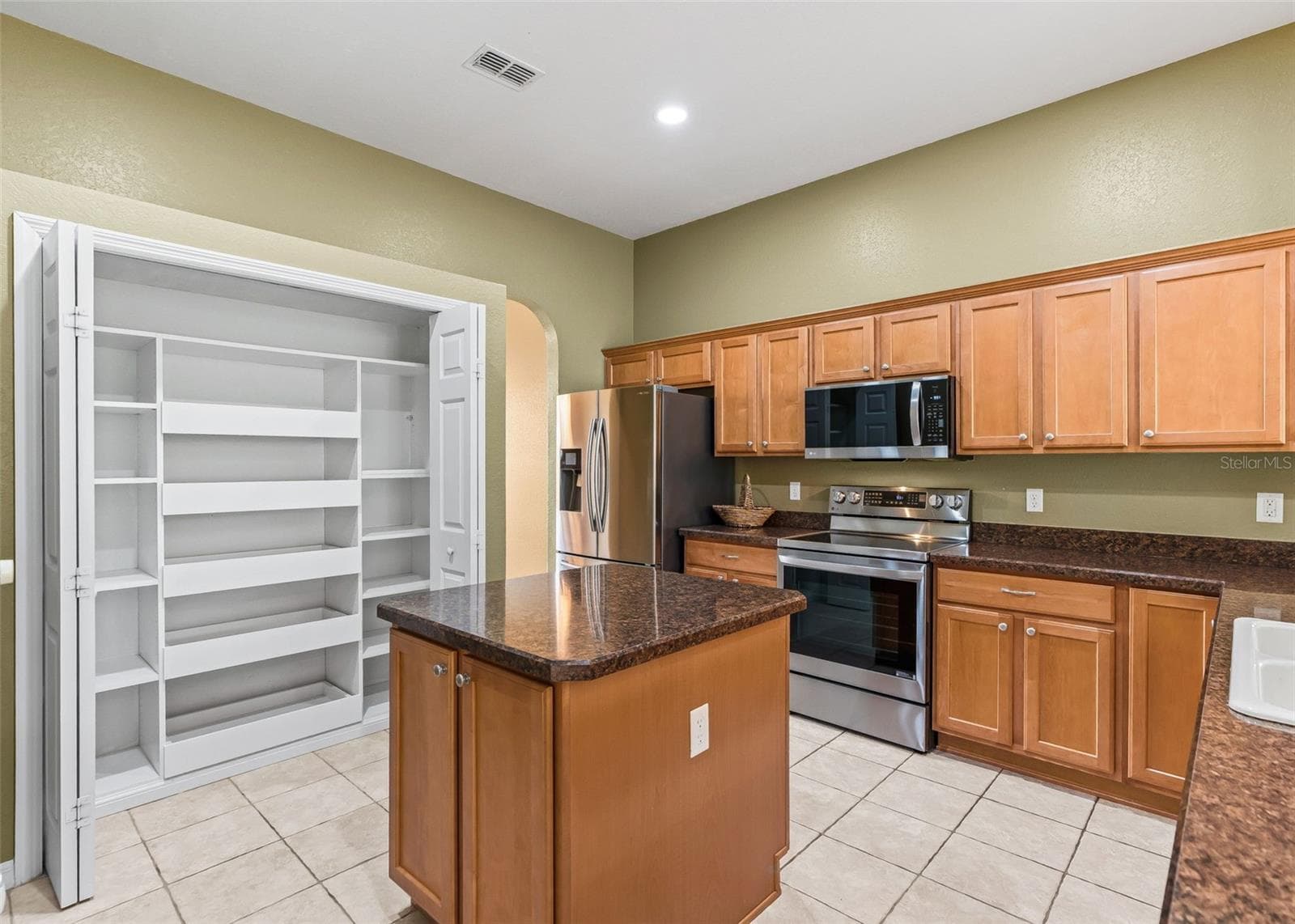 Kitchen - 12439 SE 176TH LOOP, SUMMERFIELD