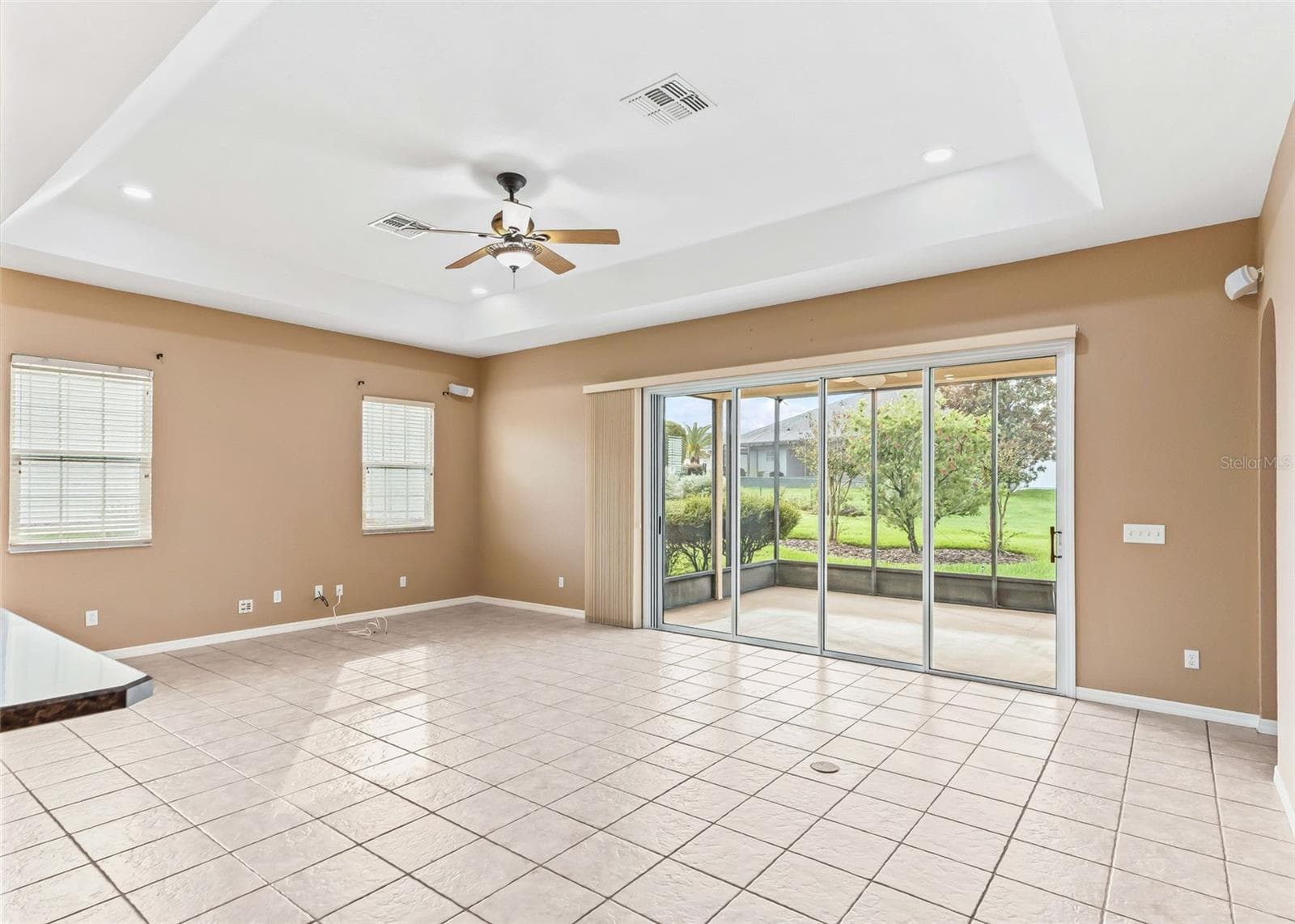 Extended Great room - 12439 SE 176TH LOOP, SUMMERFIELD