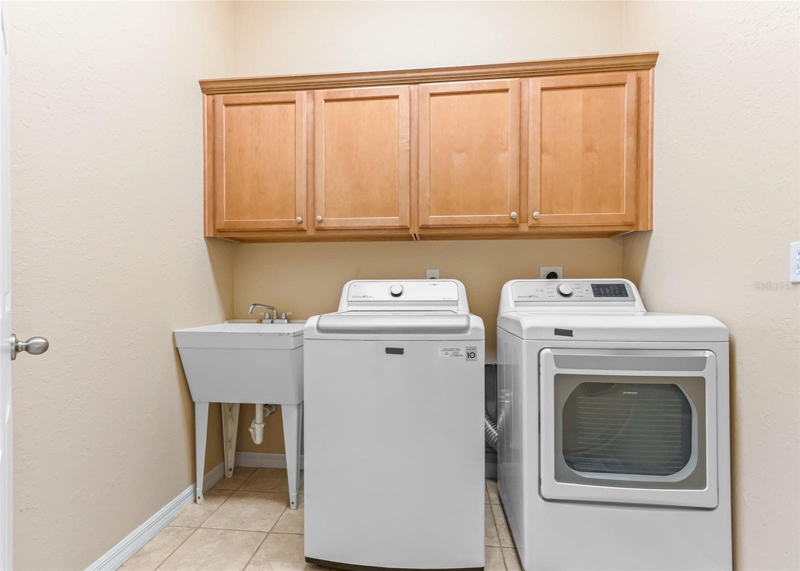 Laundry room - 12439 SE 176TH LOOP, SUMMERFIELD
