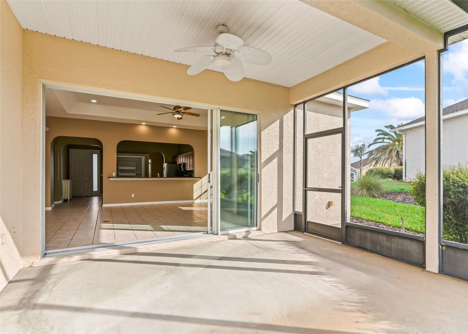 12' sliding glass door to great room - 12439 SE 176TH LOOP, SUMMERFIELD