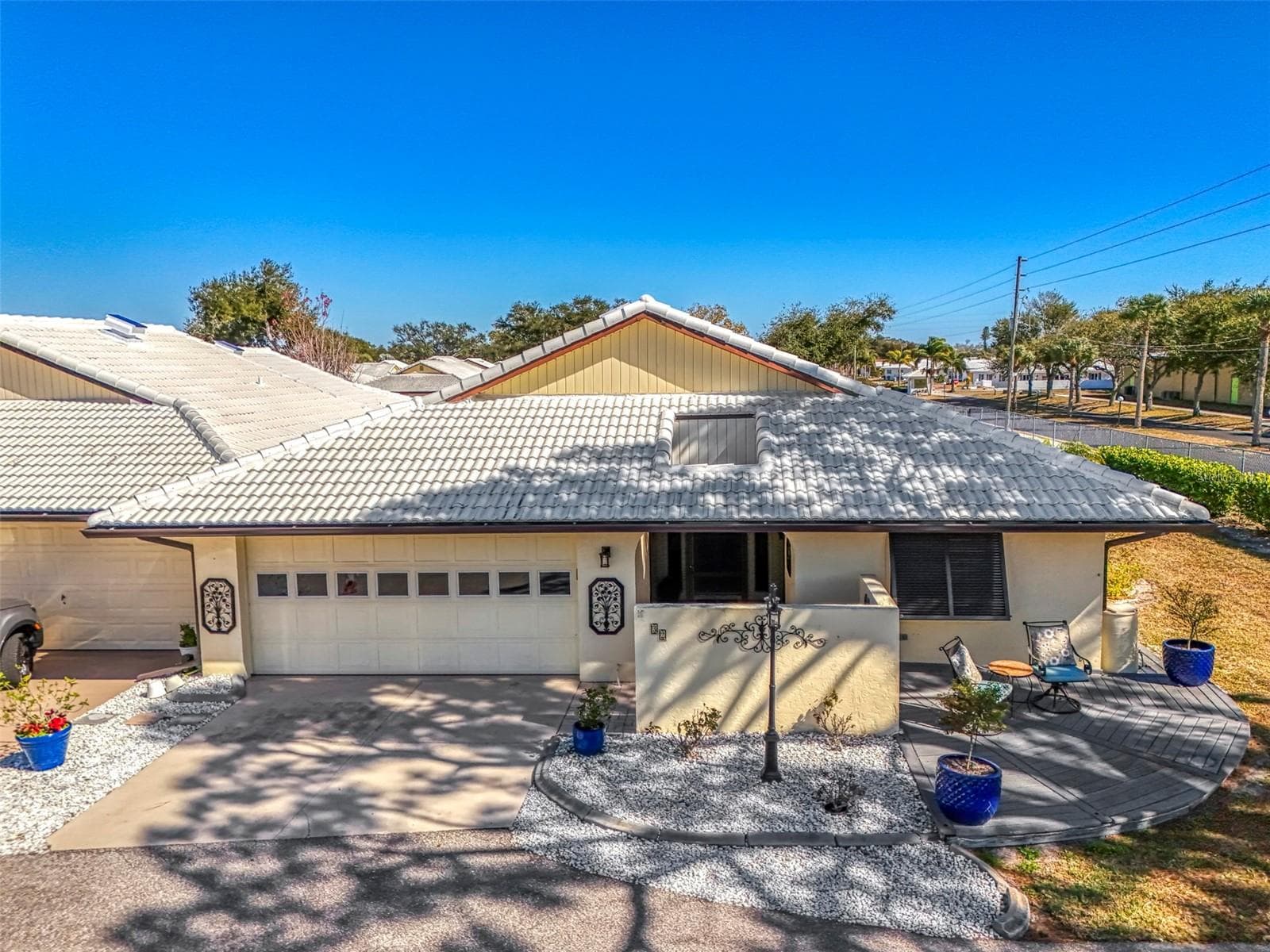 Villa at 32 PEBBLE ROCK DR, VENICE, photo 3 of 47