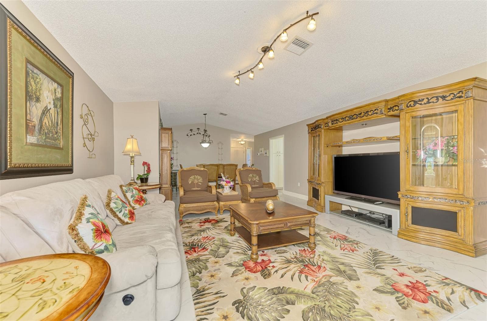 Villa at 32 PEBBLE ROCK DR, VENICE, photo 14 of 47