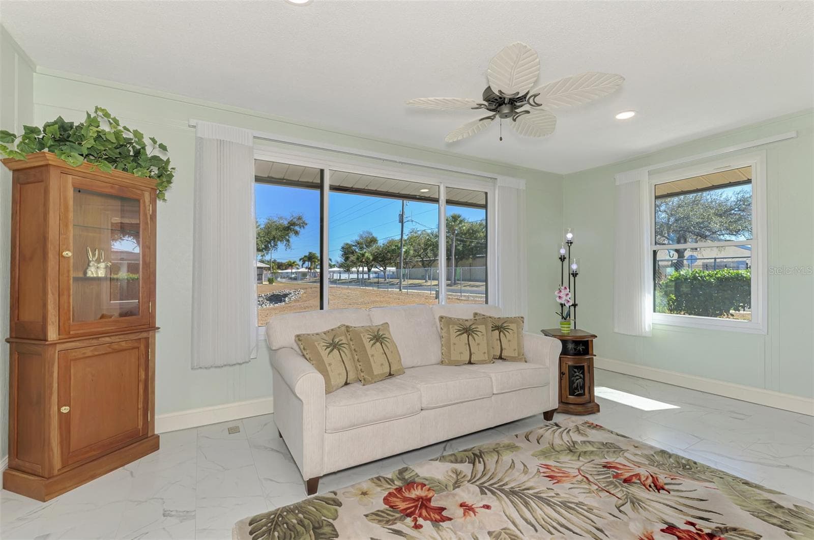 Villa at 32 PEBBLE ROCK DR, VENICE, photo 16 of 47
