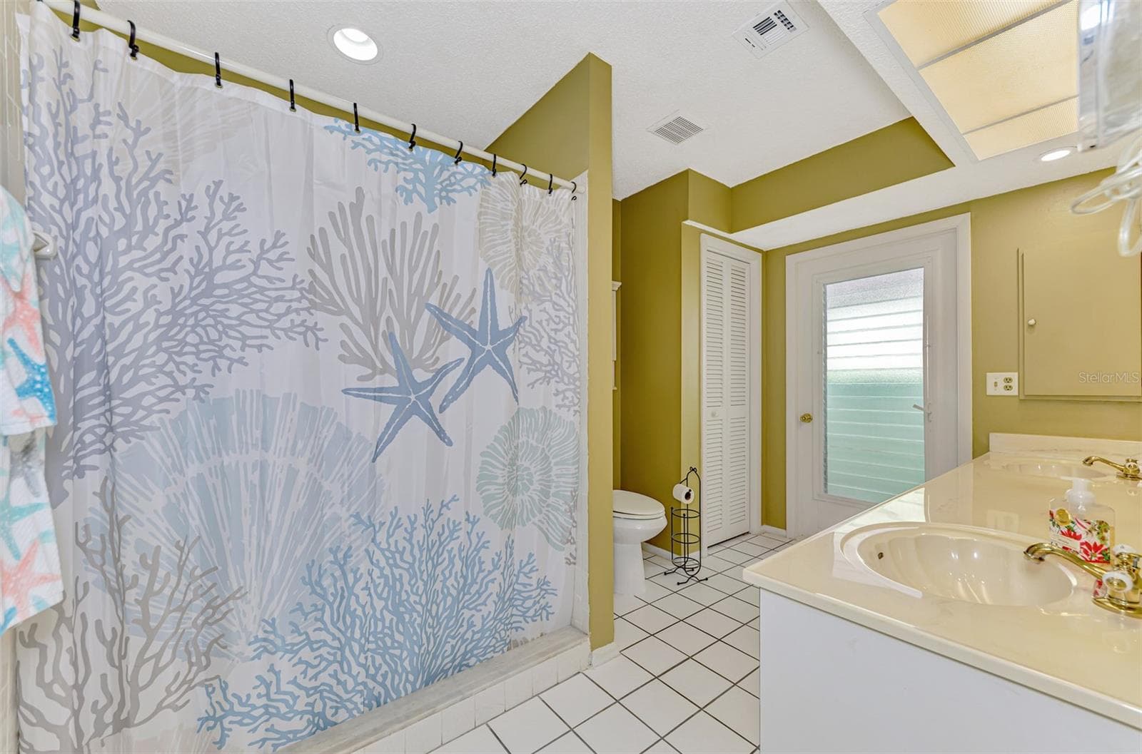 Villa at 32 PEBBLE ROCK DR, VENICE, photo 26 of 47