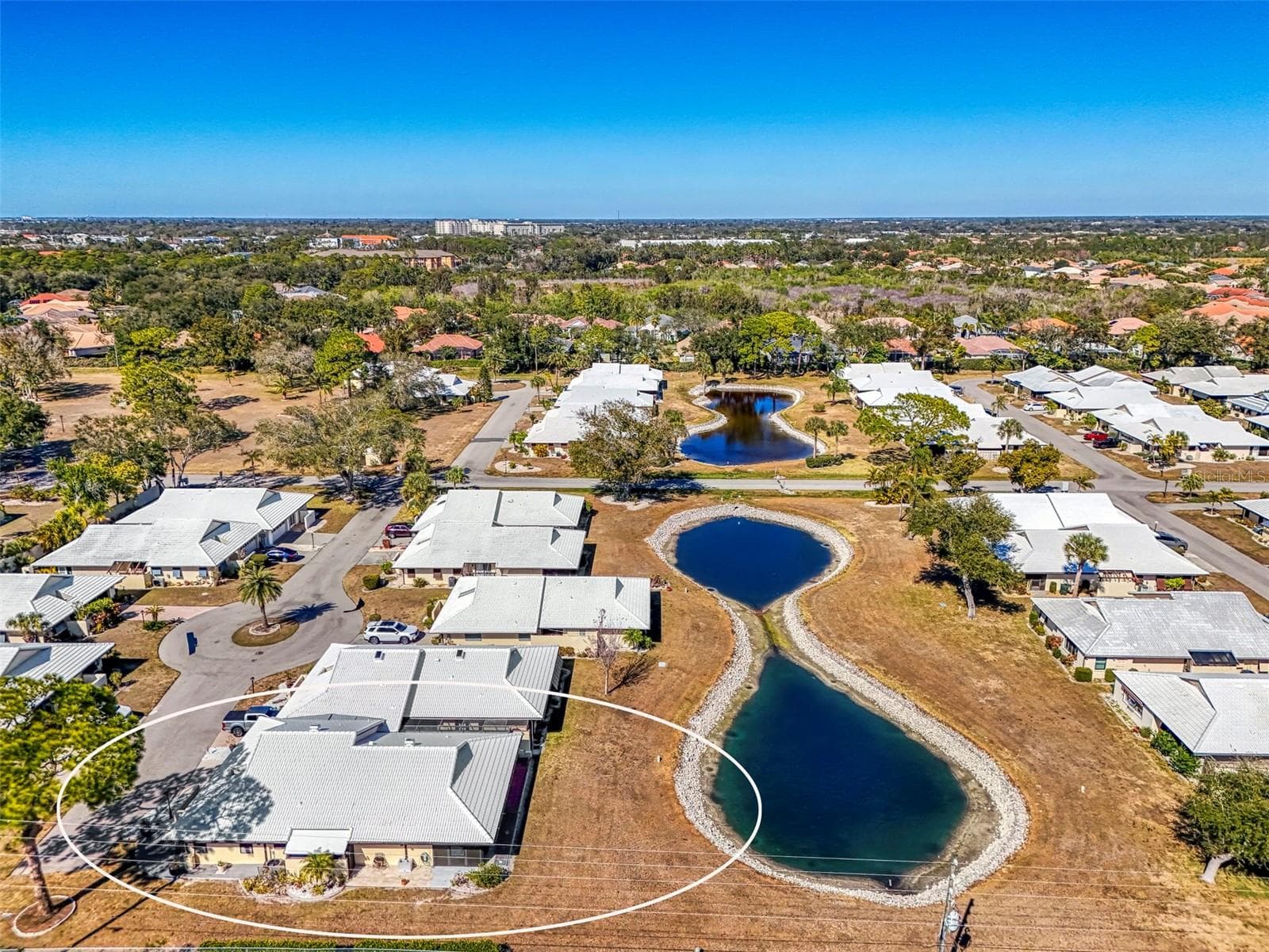 Villa at 32 PEBBLE ROCK DR, VENICE, photo 44 of 47