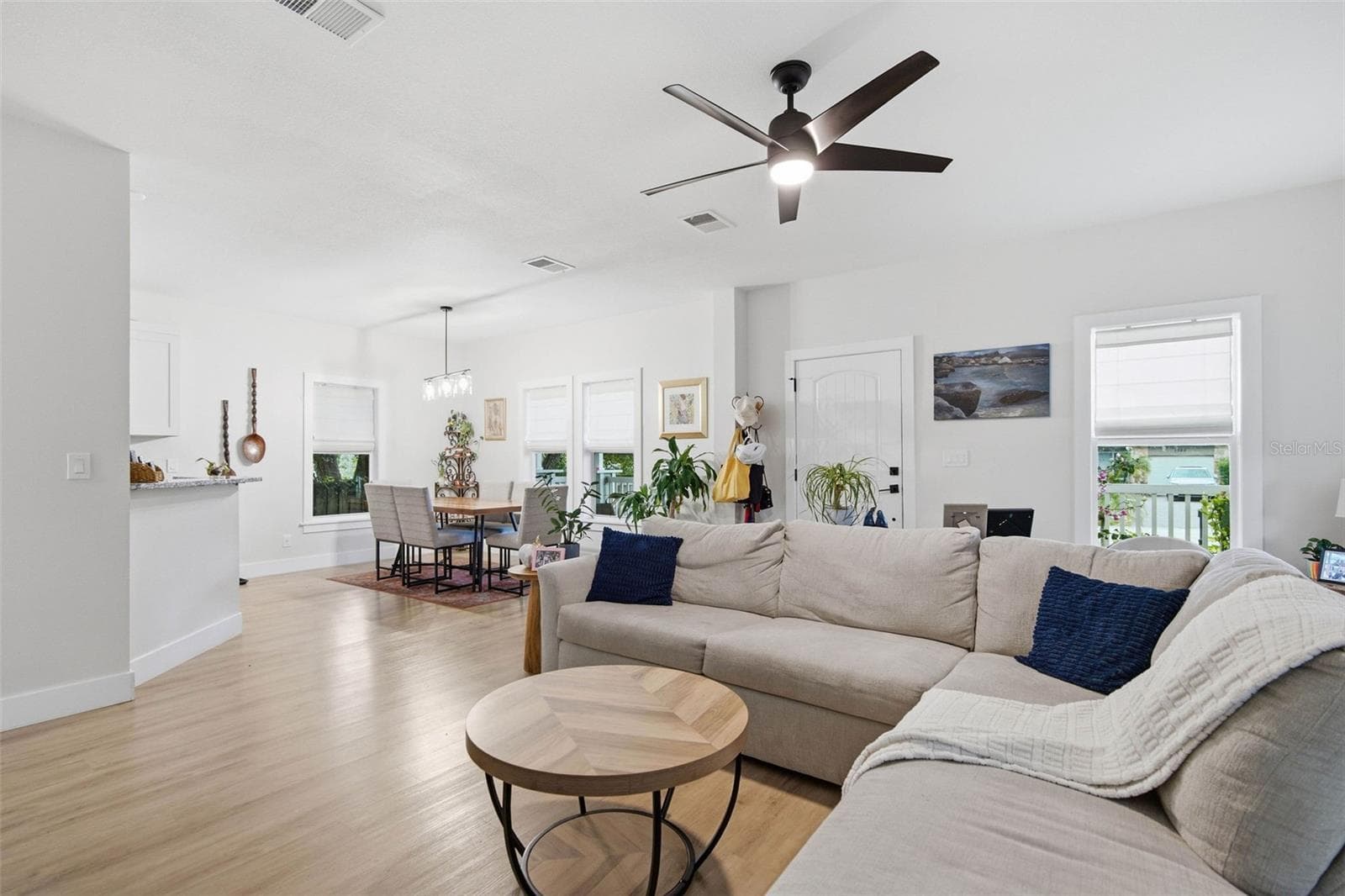 Single Family Residence at 1537 PALMETTO ST, CLEARWATER, photo 6 of 26