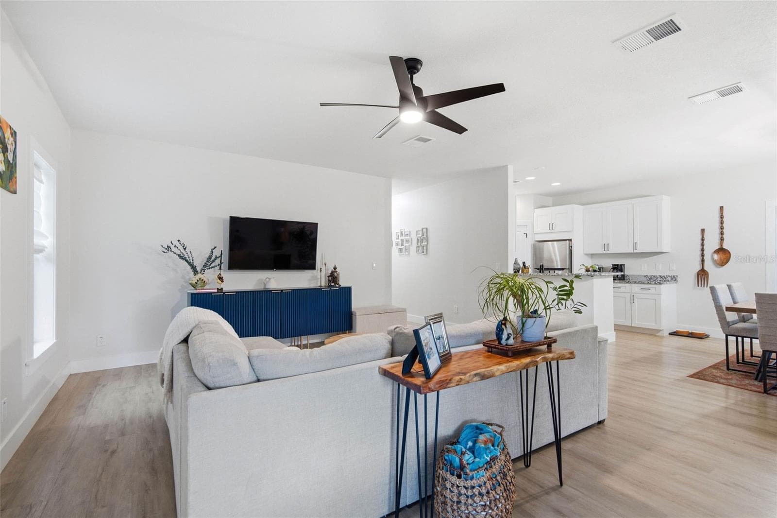 Single Family Residence at 1537 PALMETTO ST, CLEARWATER, photo 8 of 26
