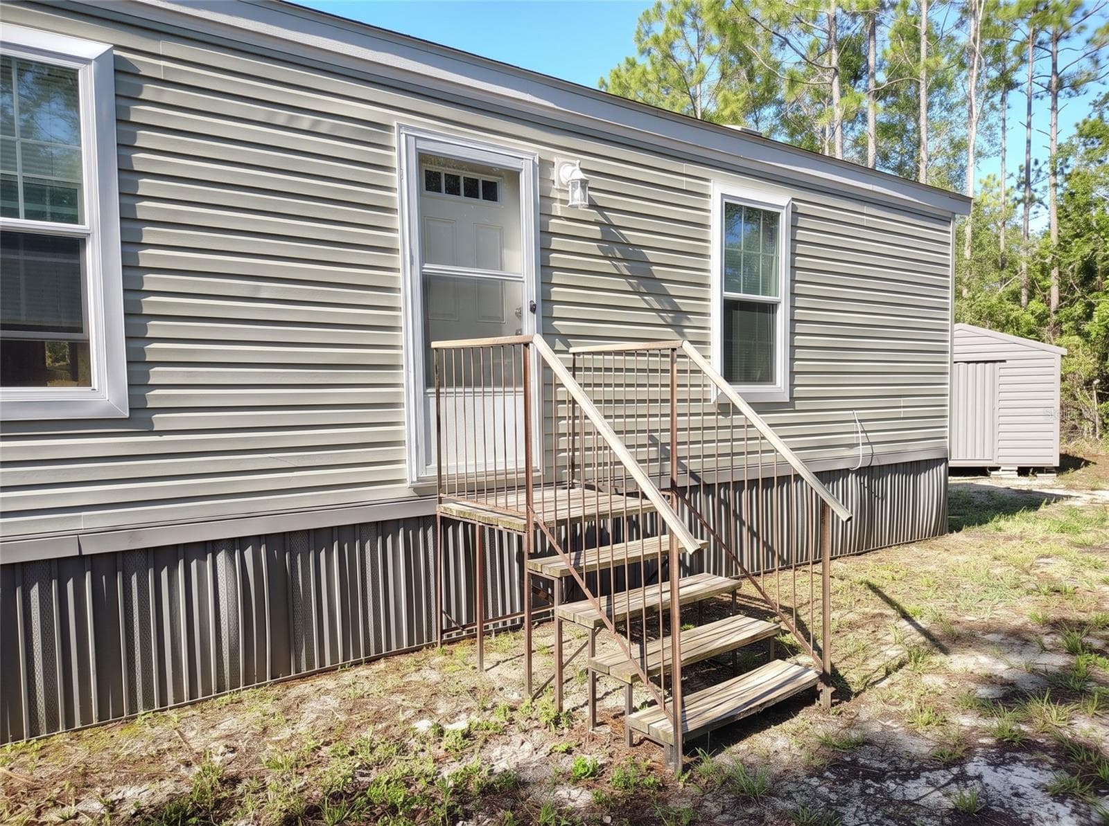 Manufactured Home at 5840 NW 11TH AVE, BELL, photo 2 of 20