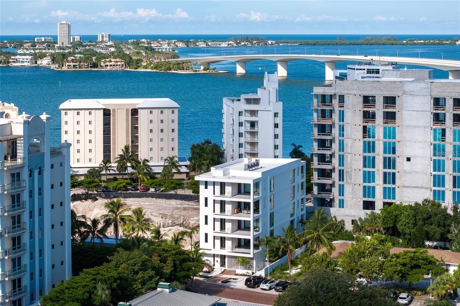 Condominium at 509 GOLDEN GATE PT #3, SARASOTA, photo 9 of 28