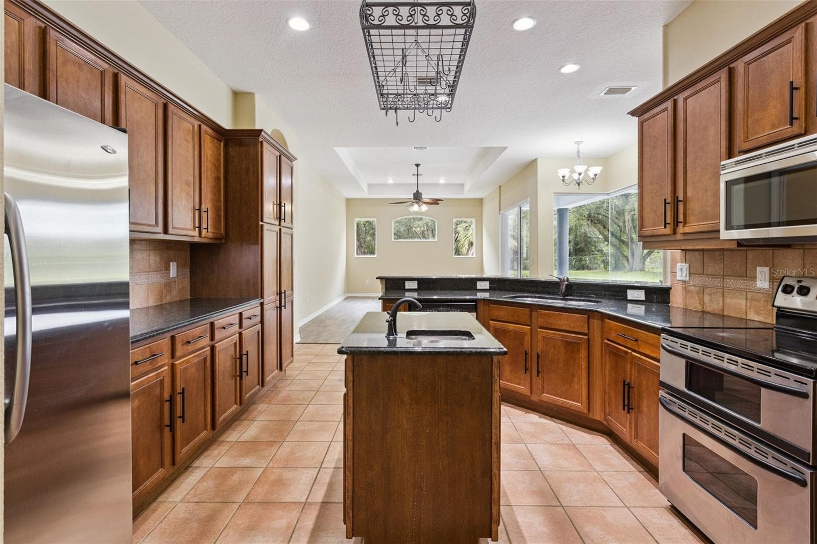 Single Family Residence at 949 HAWK LNDG, FRUITLAND PARK, photo 14 of 63