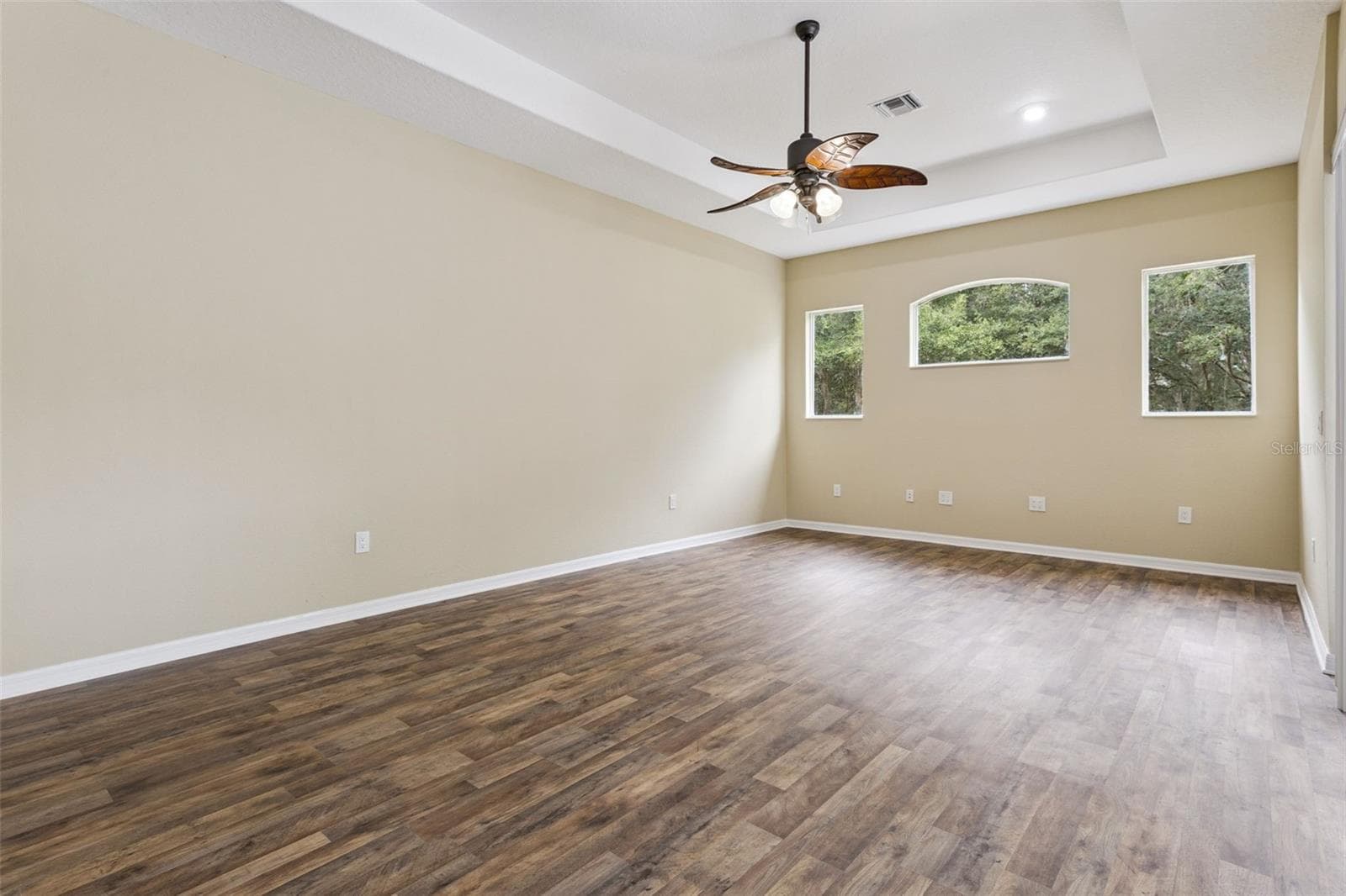Single Family Residence at 949 HAWK LNDG, FRUITLAND PARK, photo 27 of 63
